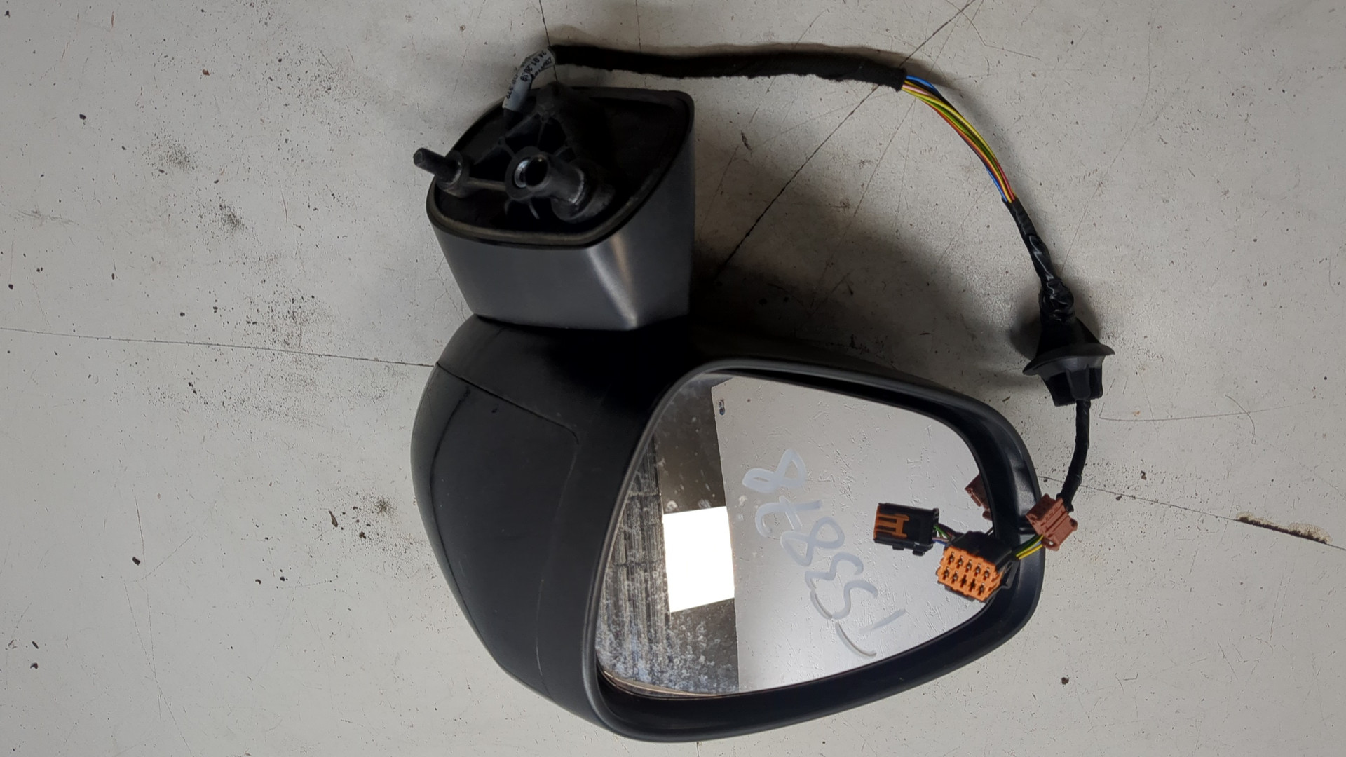 Зеркало левое электрическое