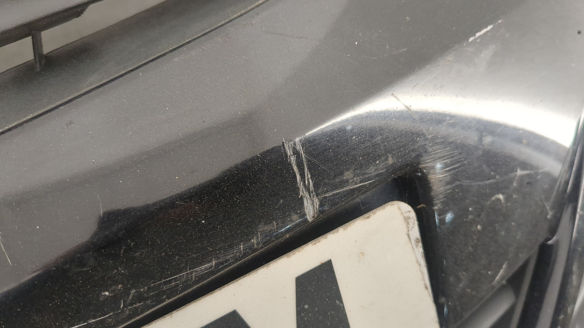 Бампер передний