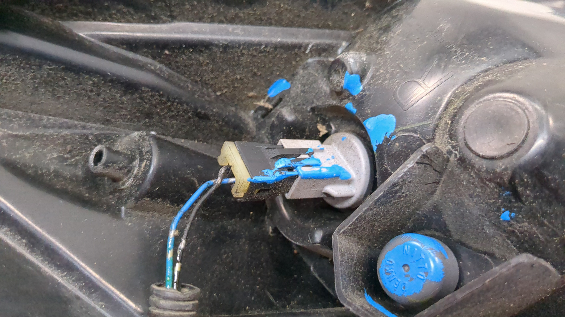 Повторитель на крыло правый