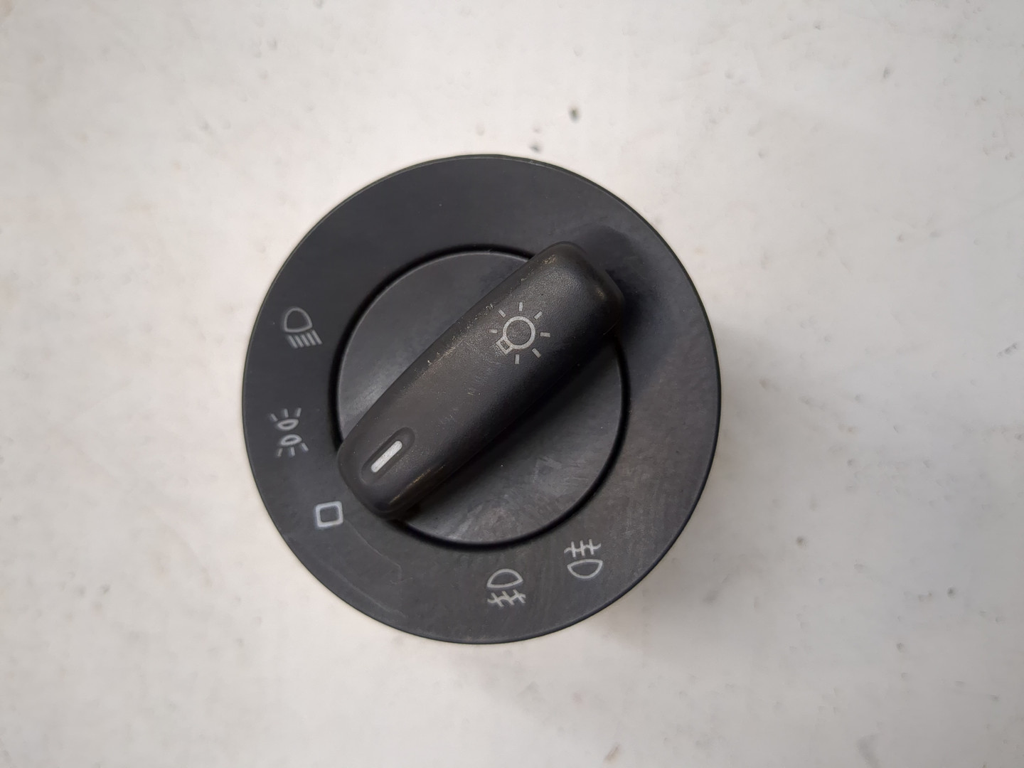 Переключатель света фар