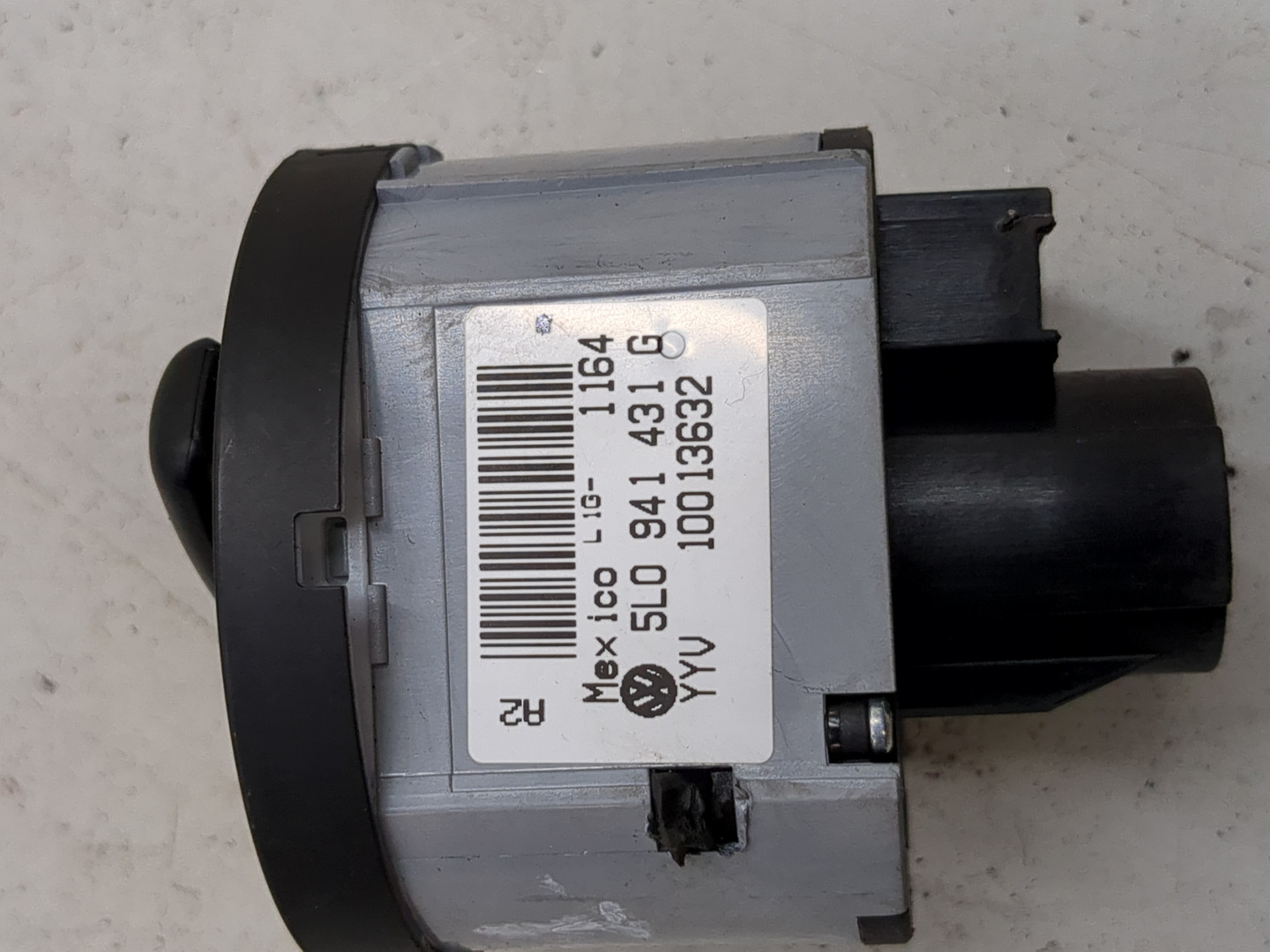 Переключатель света фар