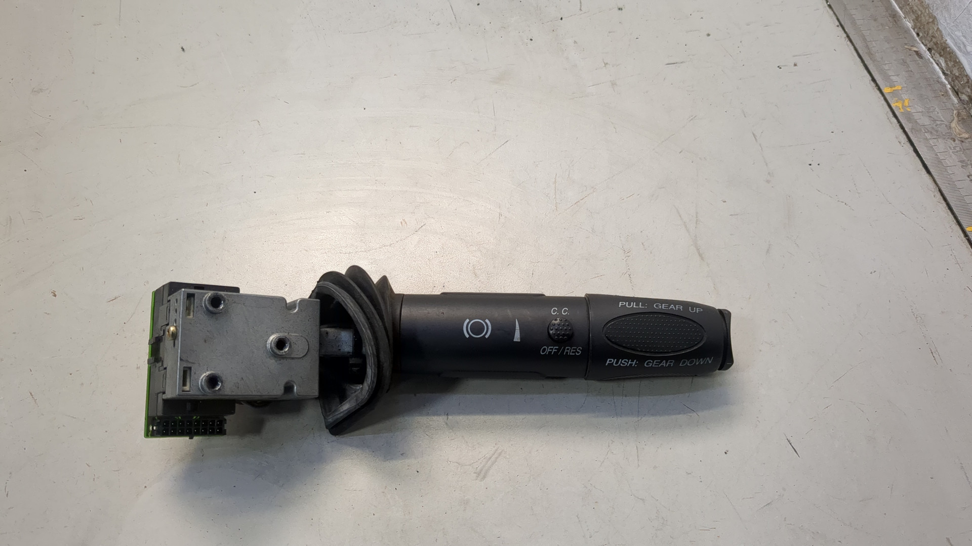 Переключатель подрулевой