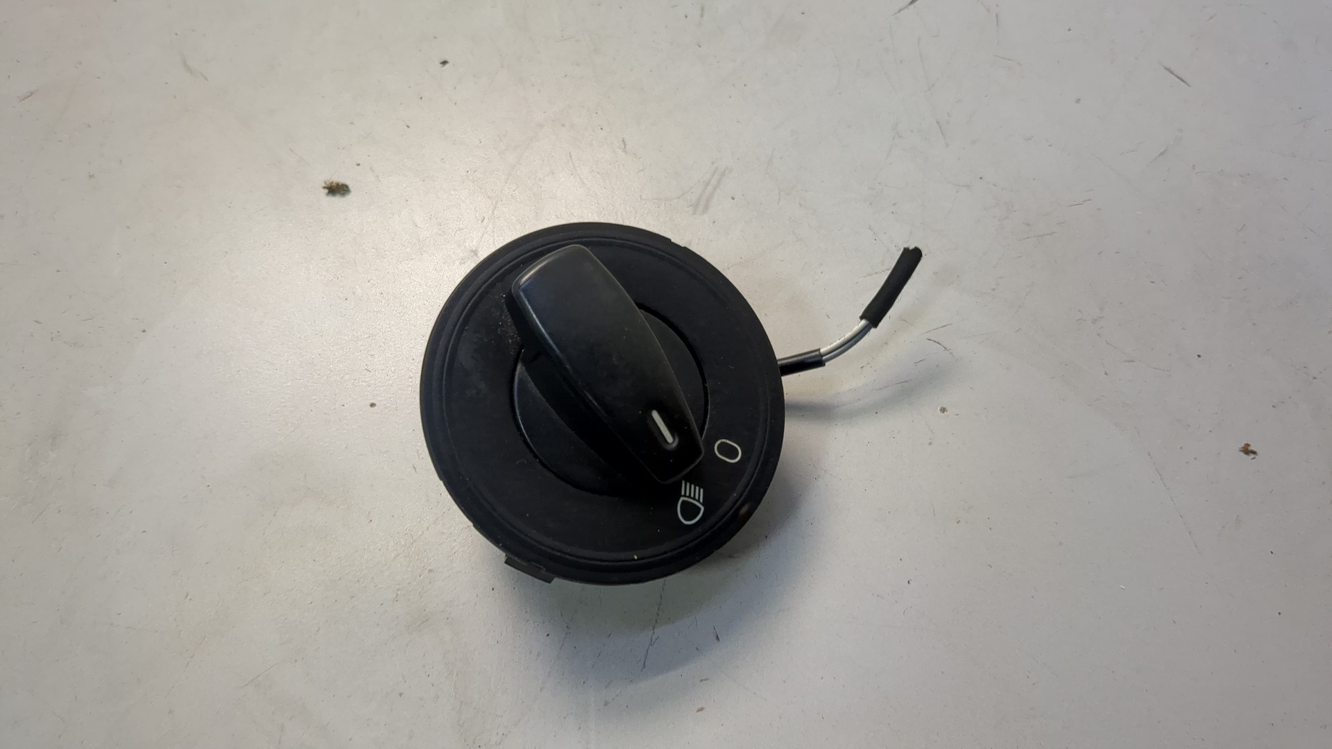 Переключатель света фар