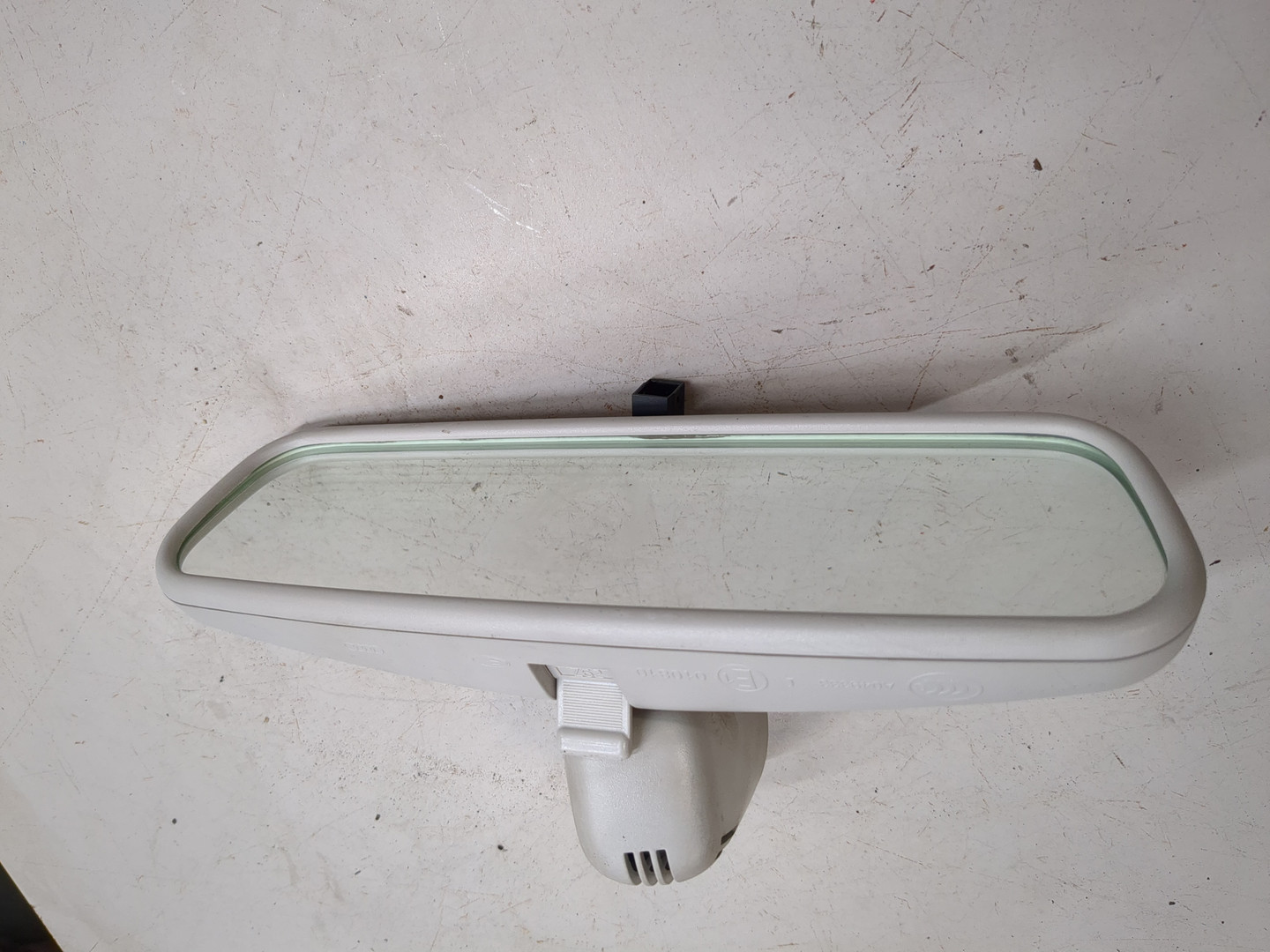 Зеркало заднего вида