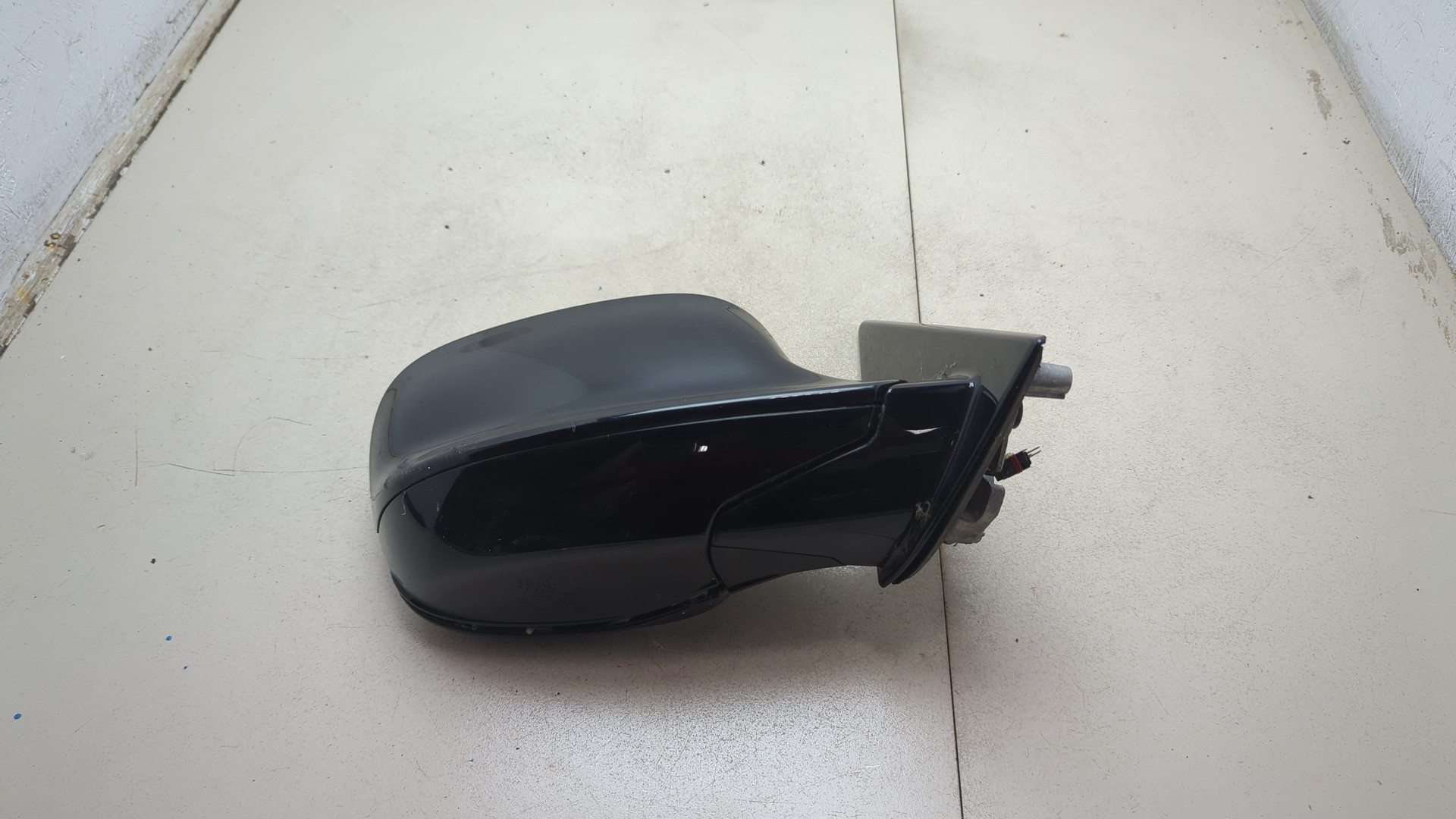 Зеркало правое электрическое