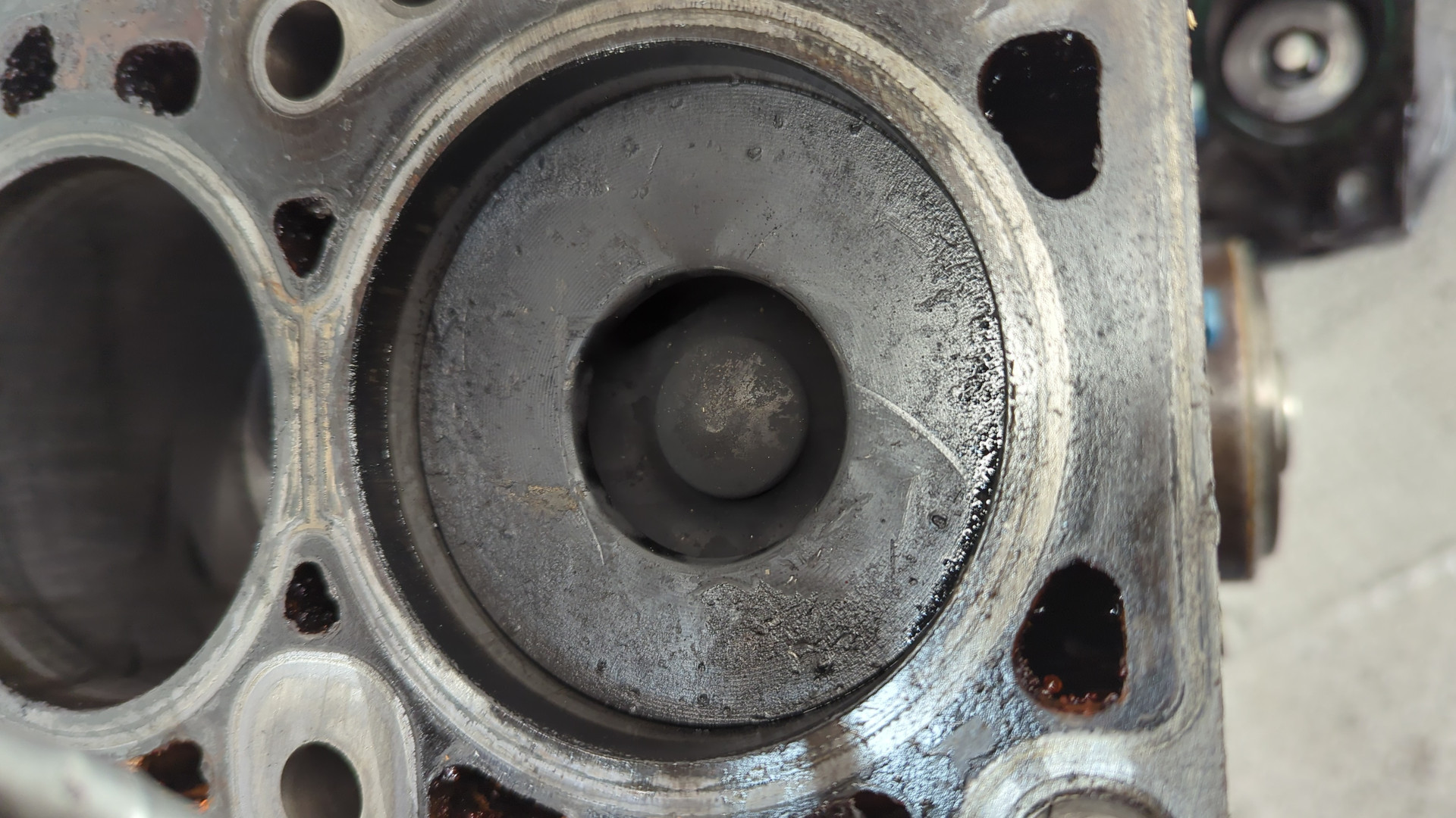 Блок двигателя