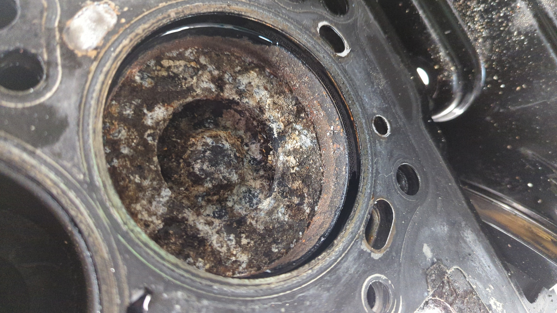 Блок двигателя