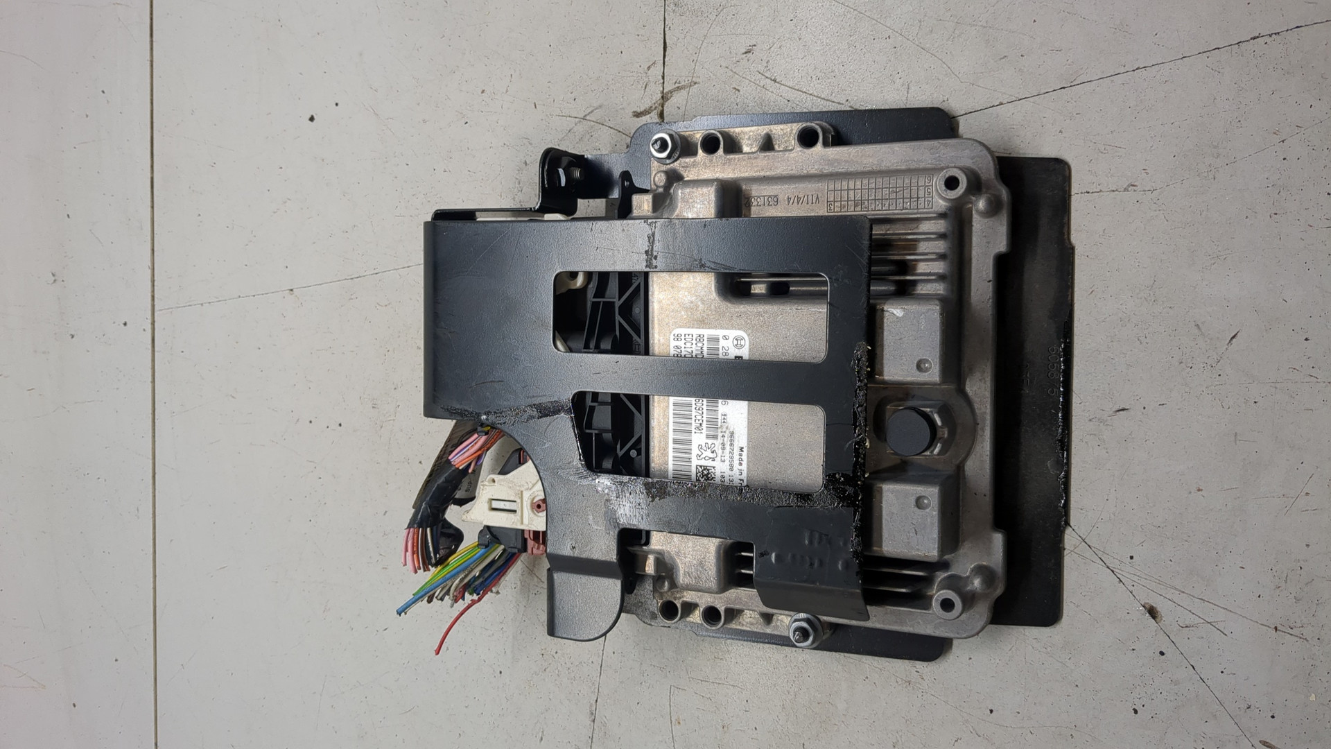 Блок управления двигателем