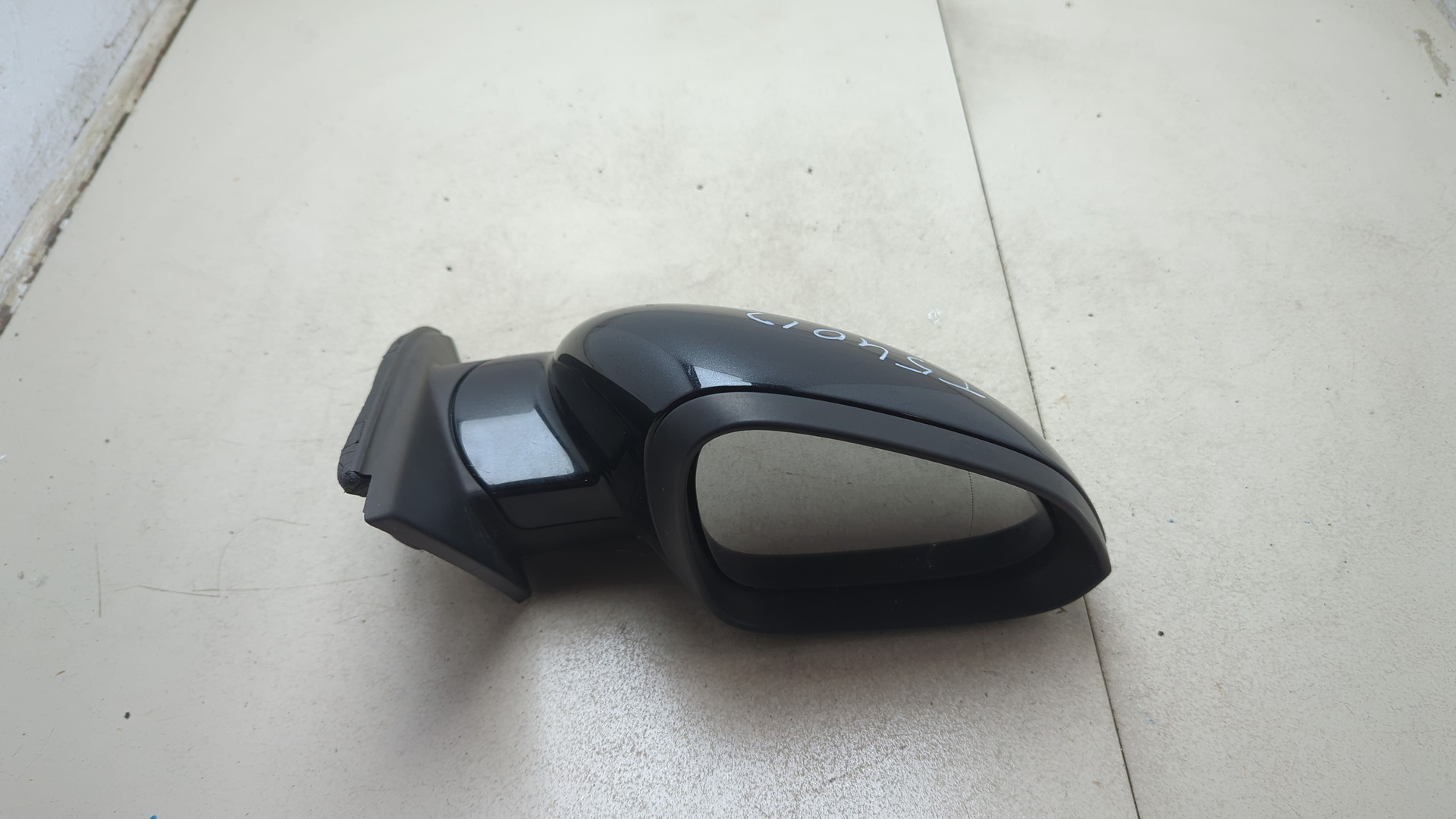 Зеркало правое электрическое