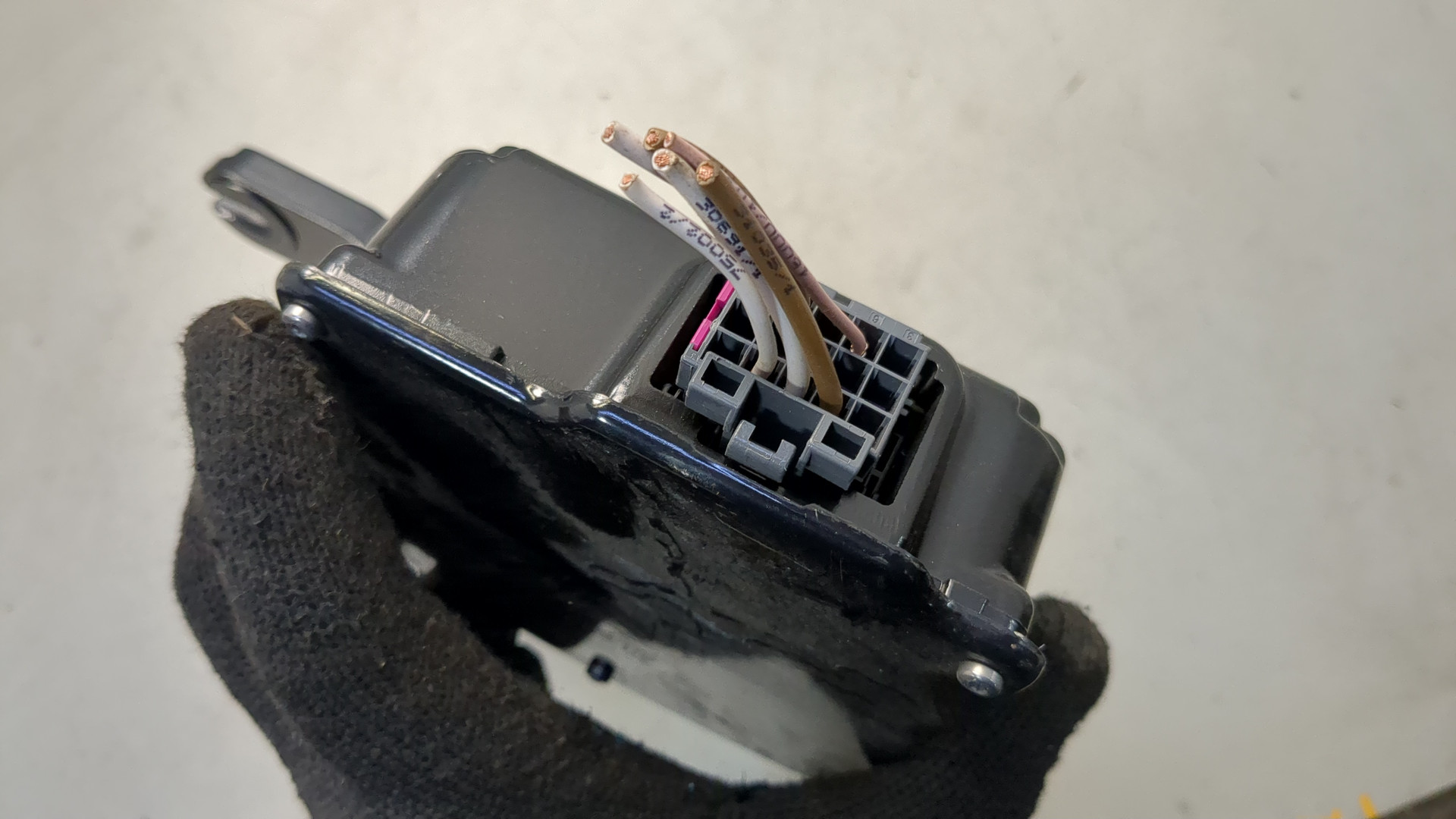 Преобразователь напряжения (адаптер)