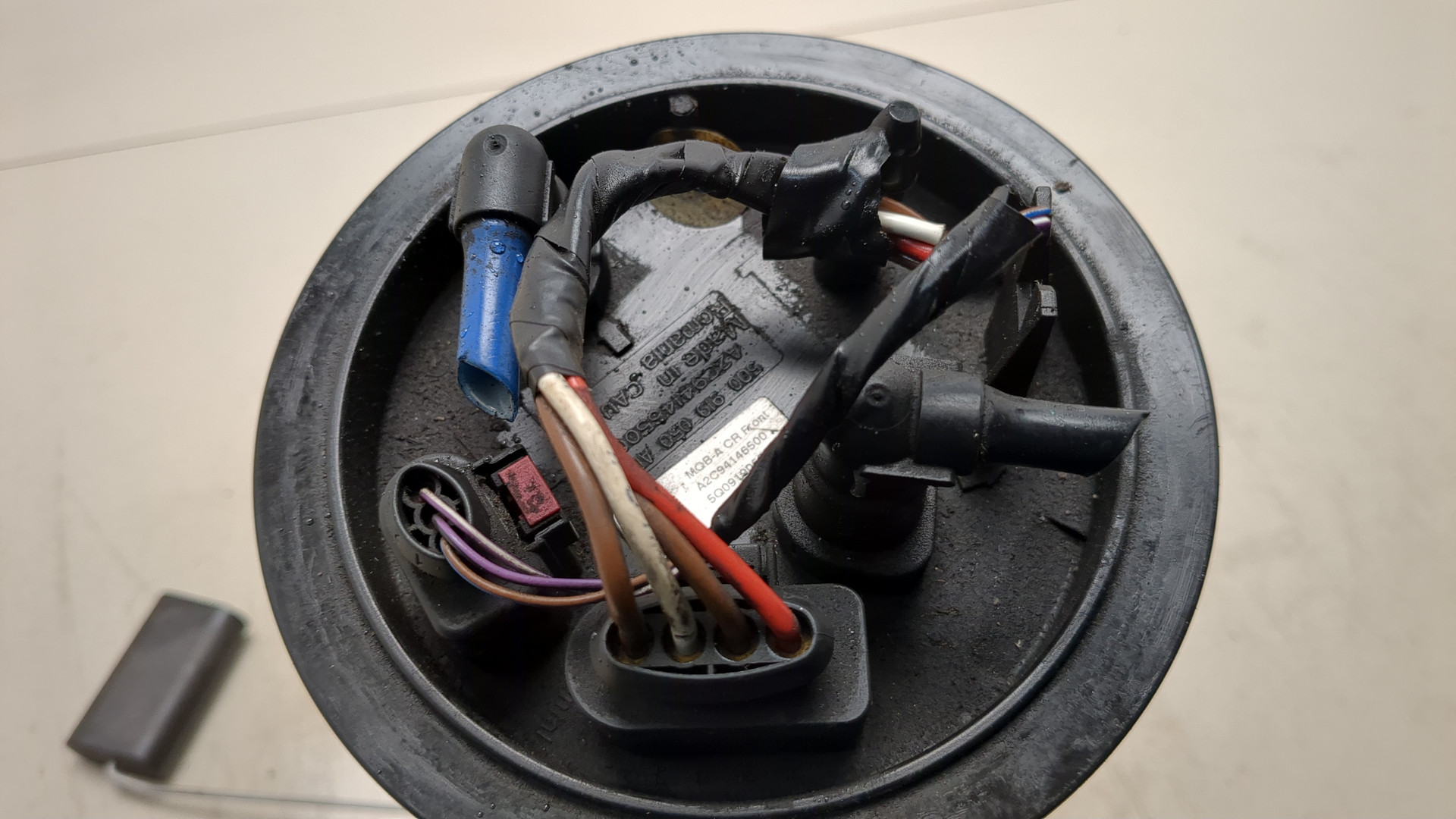 Насос топливный электрический