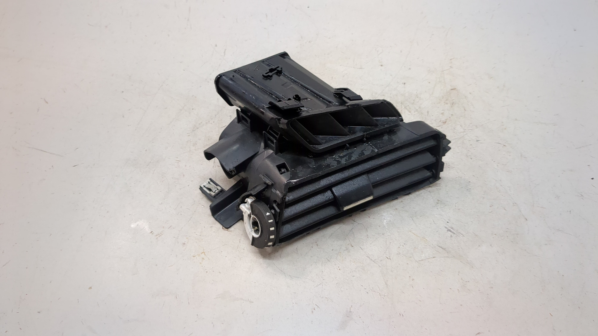 Дефлектор воздушный