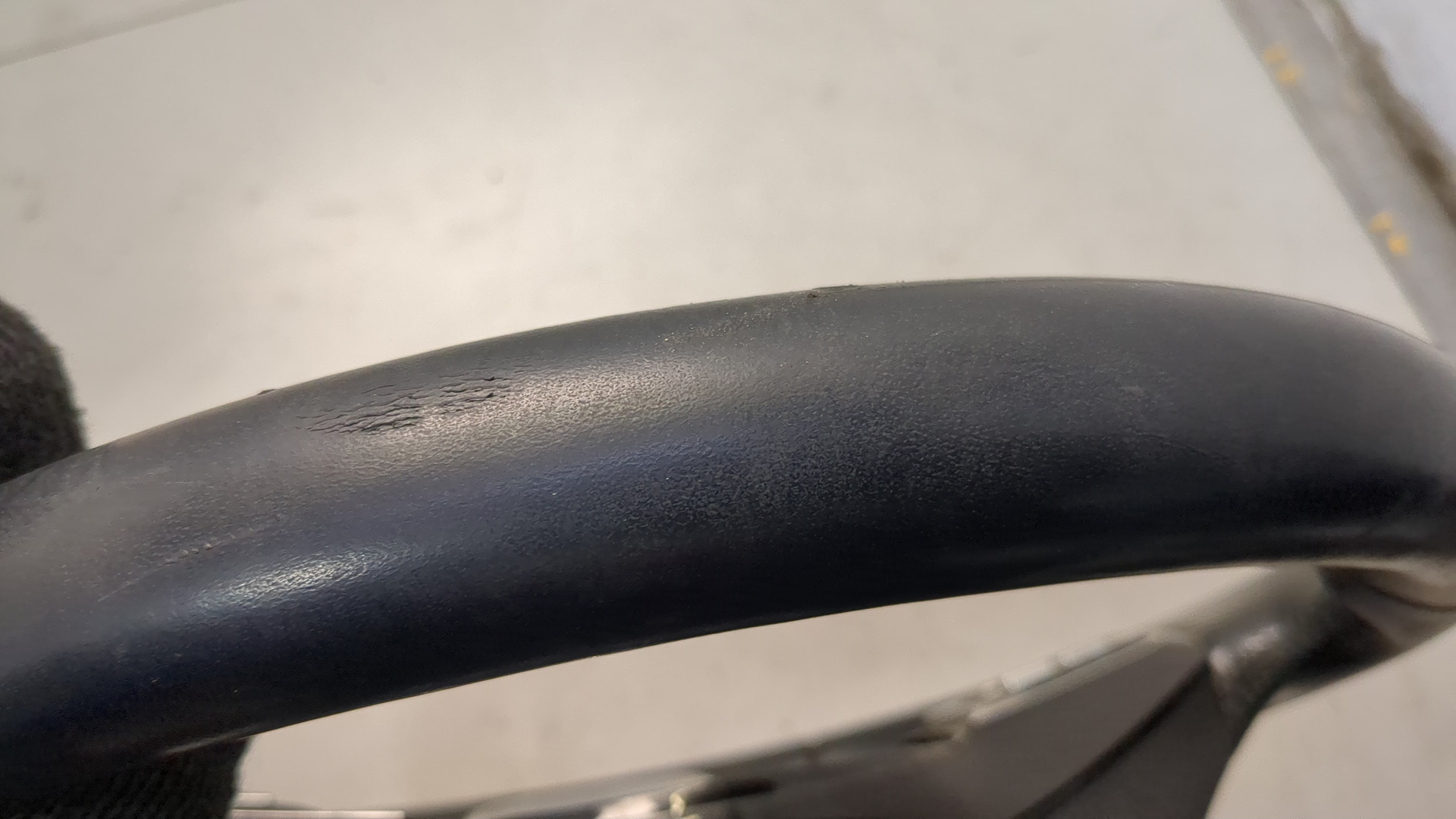 Рулевое колесо (руль)