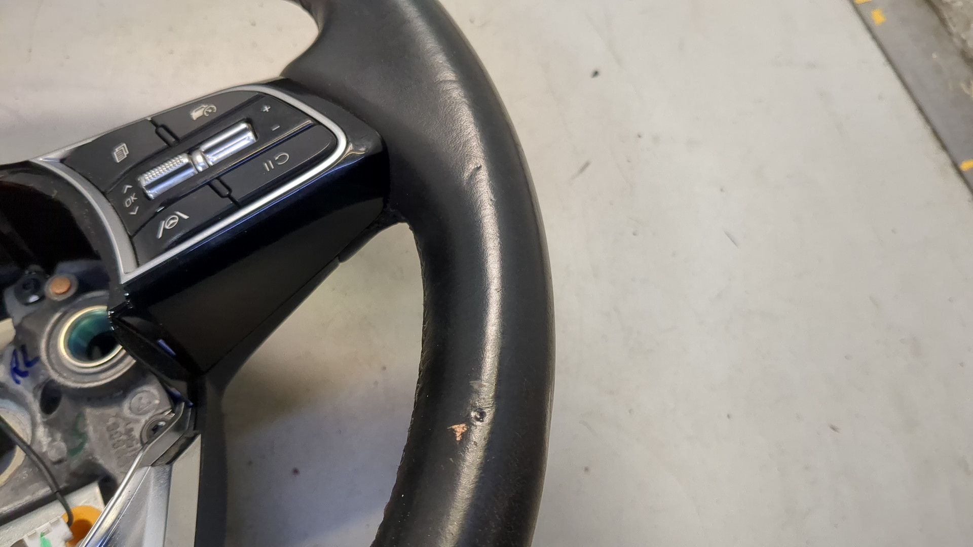 Рулевое колесо (руль)