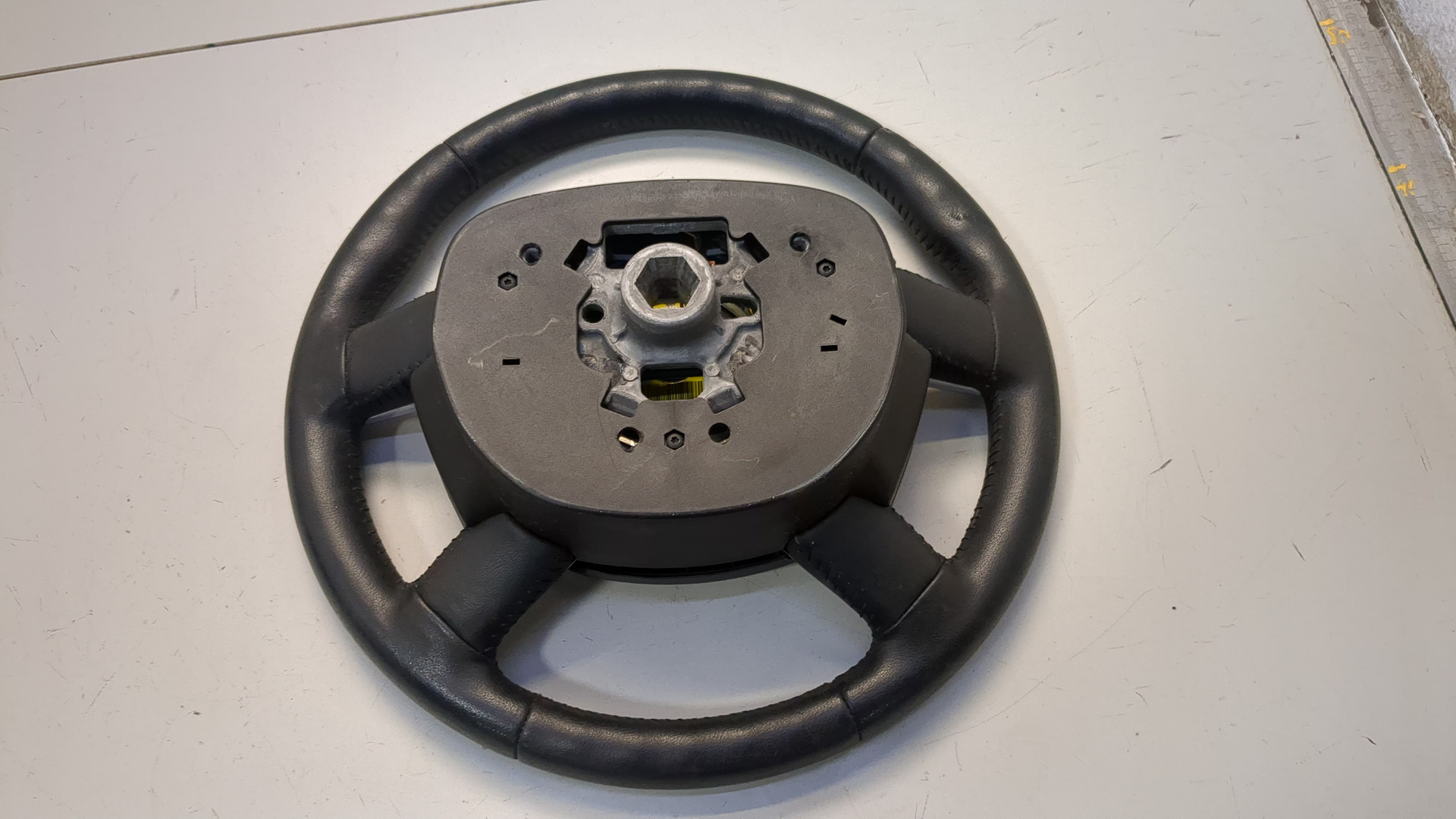 Рулевое колесо (руль)