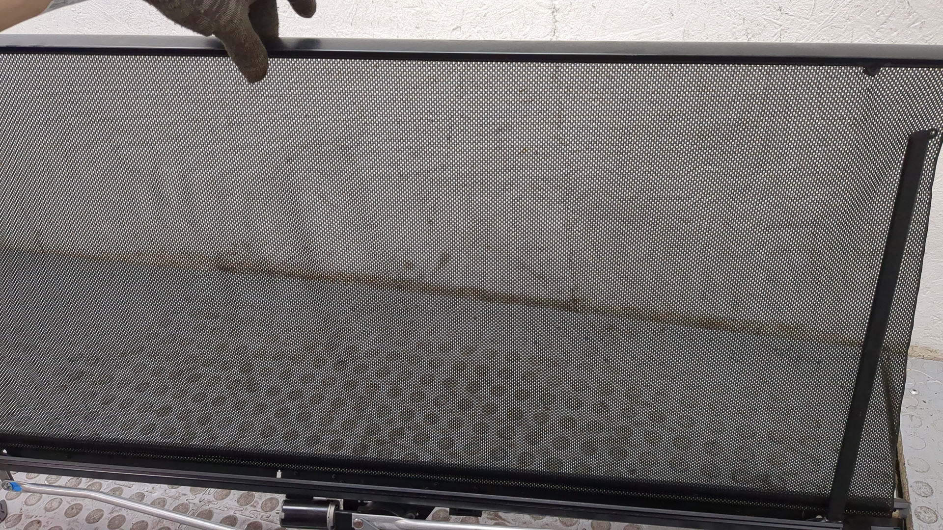 Шторка солнцезащитная