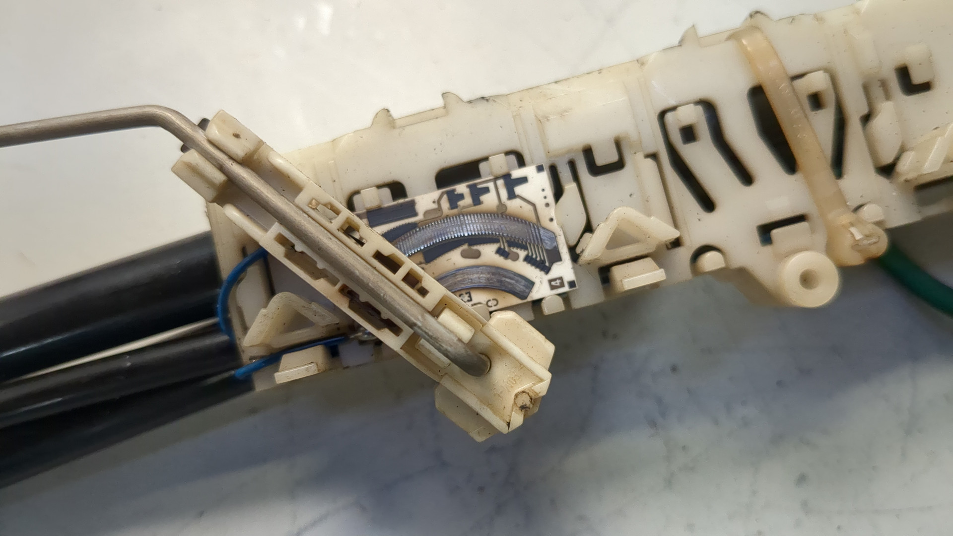 Датчик уровня топлива