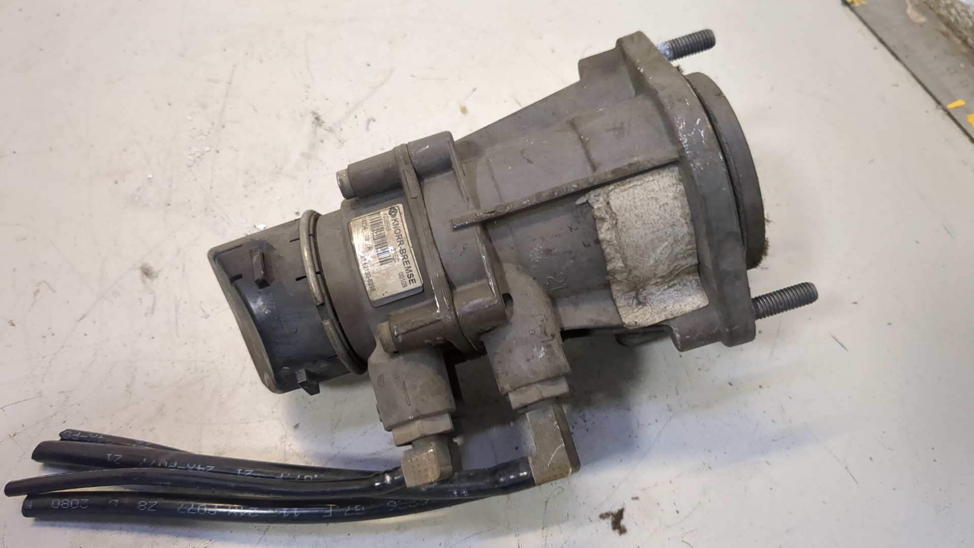 Кран тормозной главный