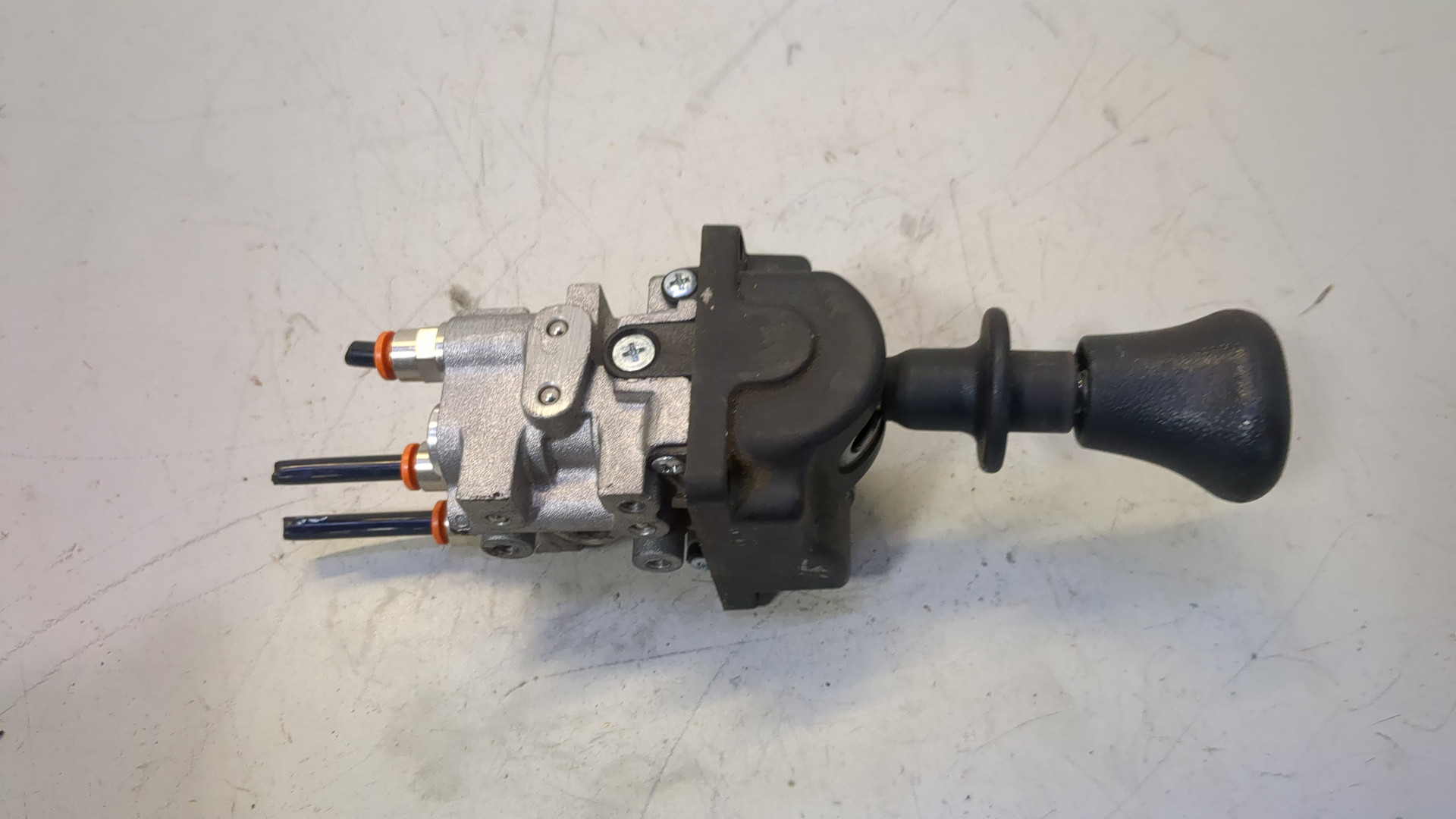 Рычаг стояночного тормоза