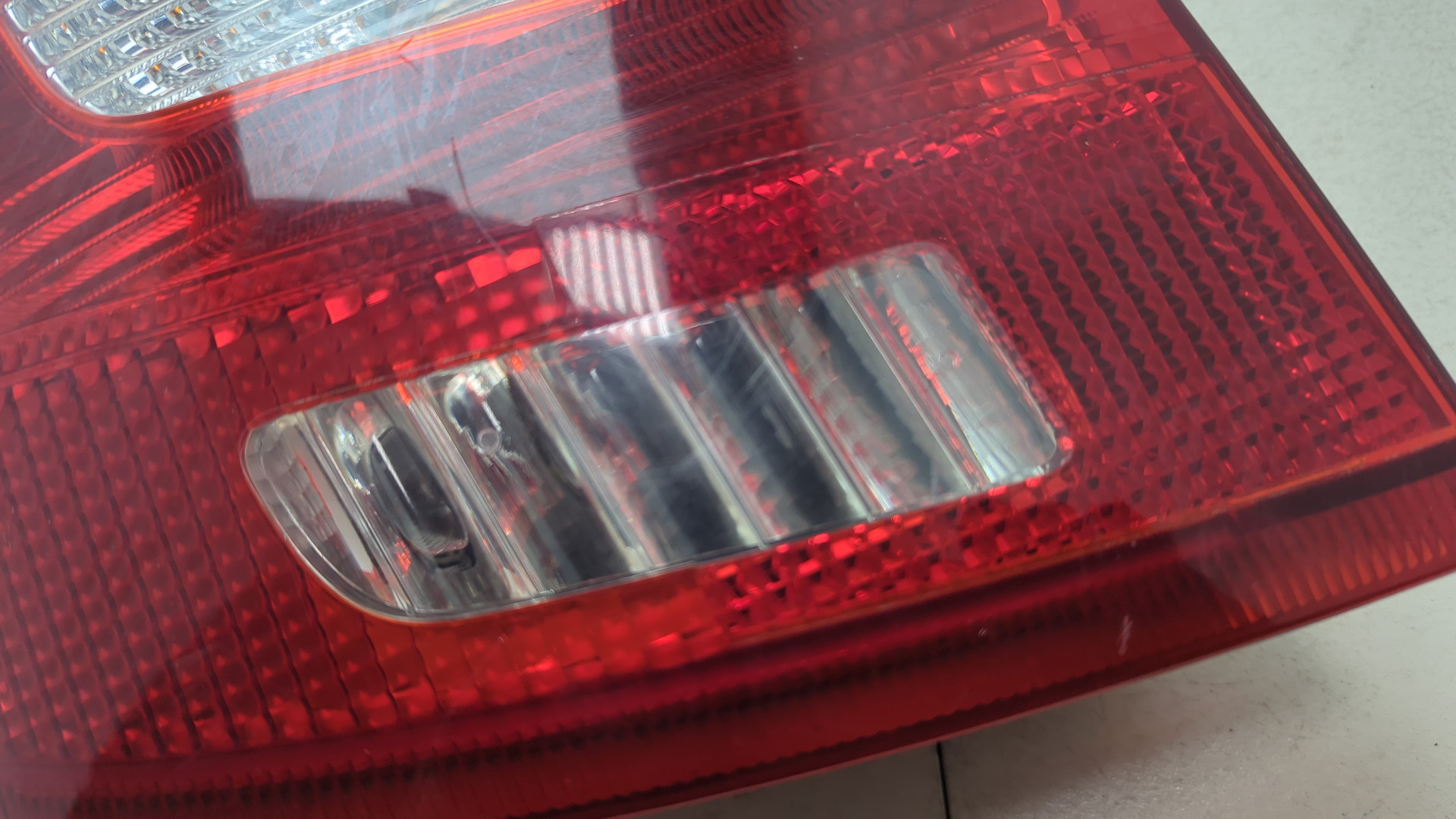 Фонарь задний левый