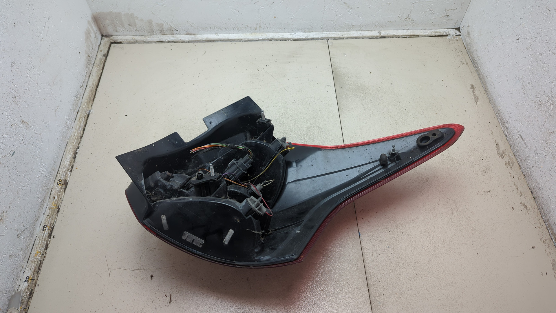 Фонарь задний левый