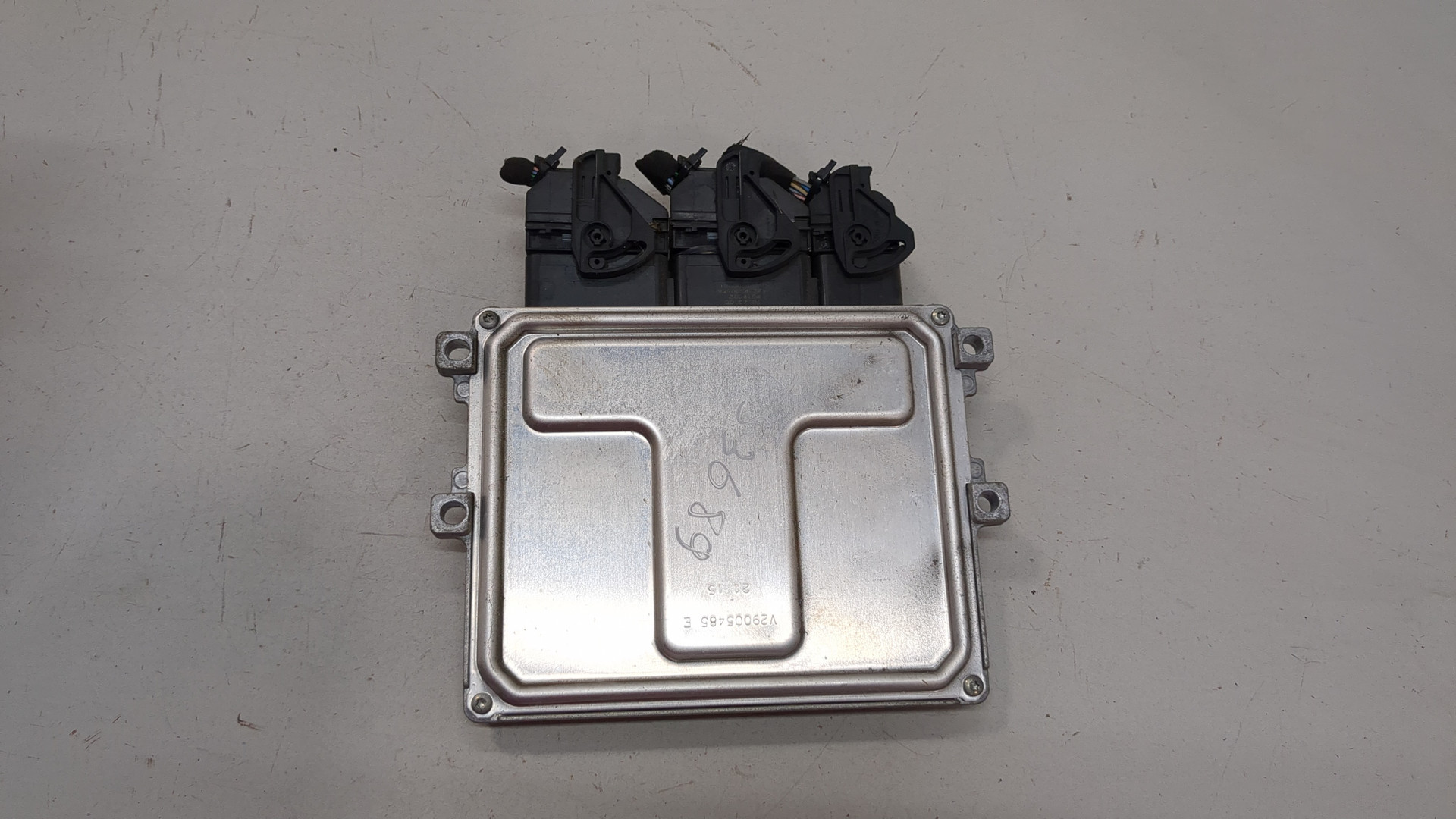 Блок управления двигателем