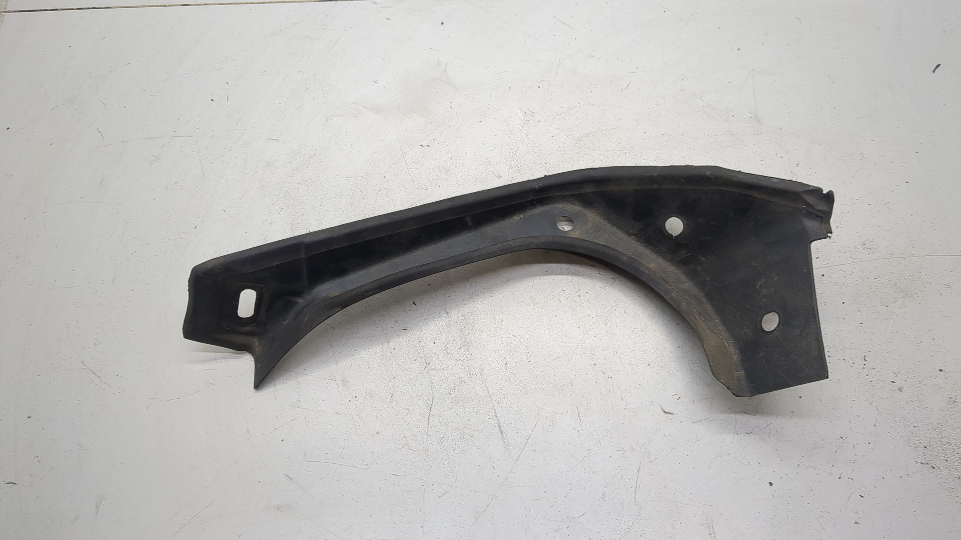 Обшивка багажника