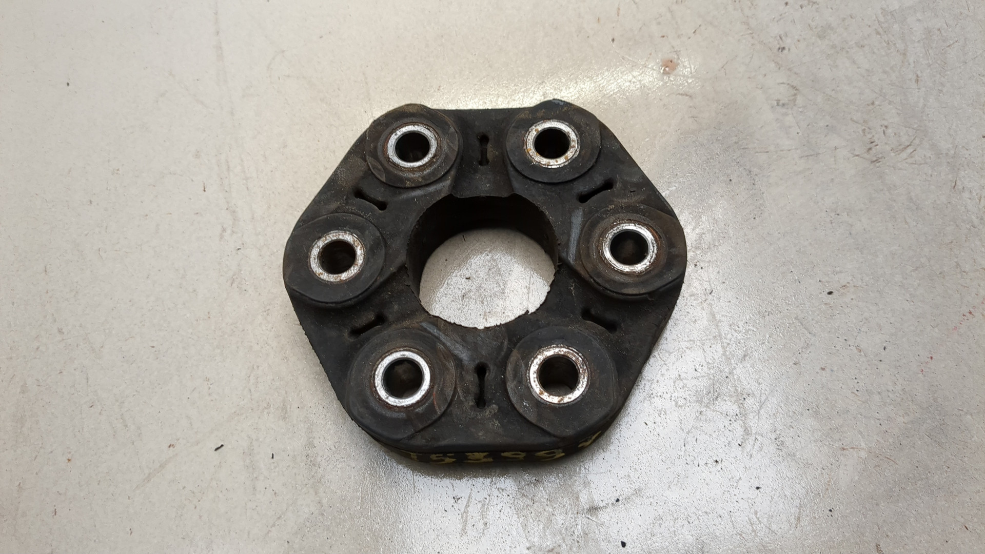 Муфта эластичная карданного вала