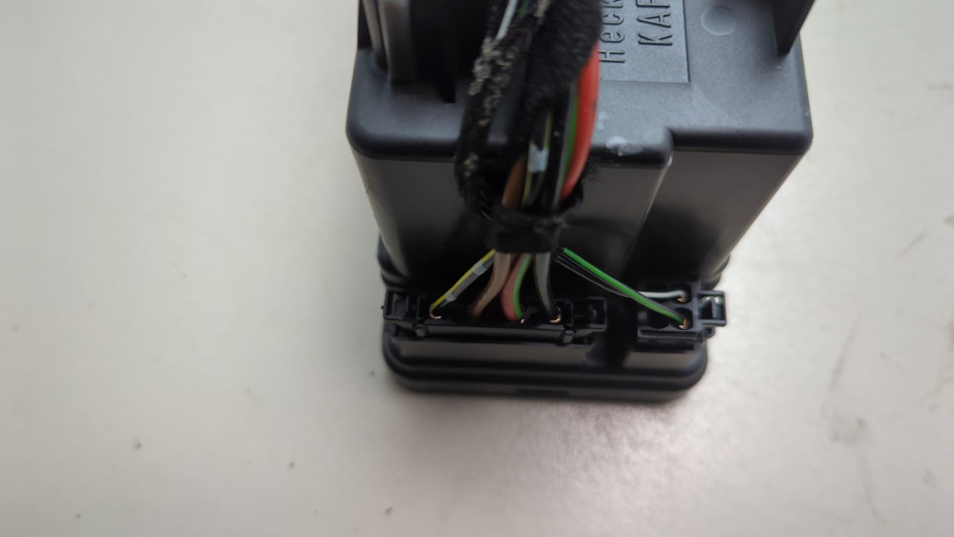 Вакуумное устройство системы центрального замка