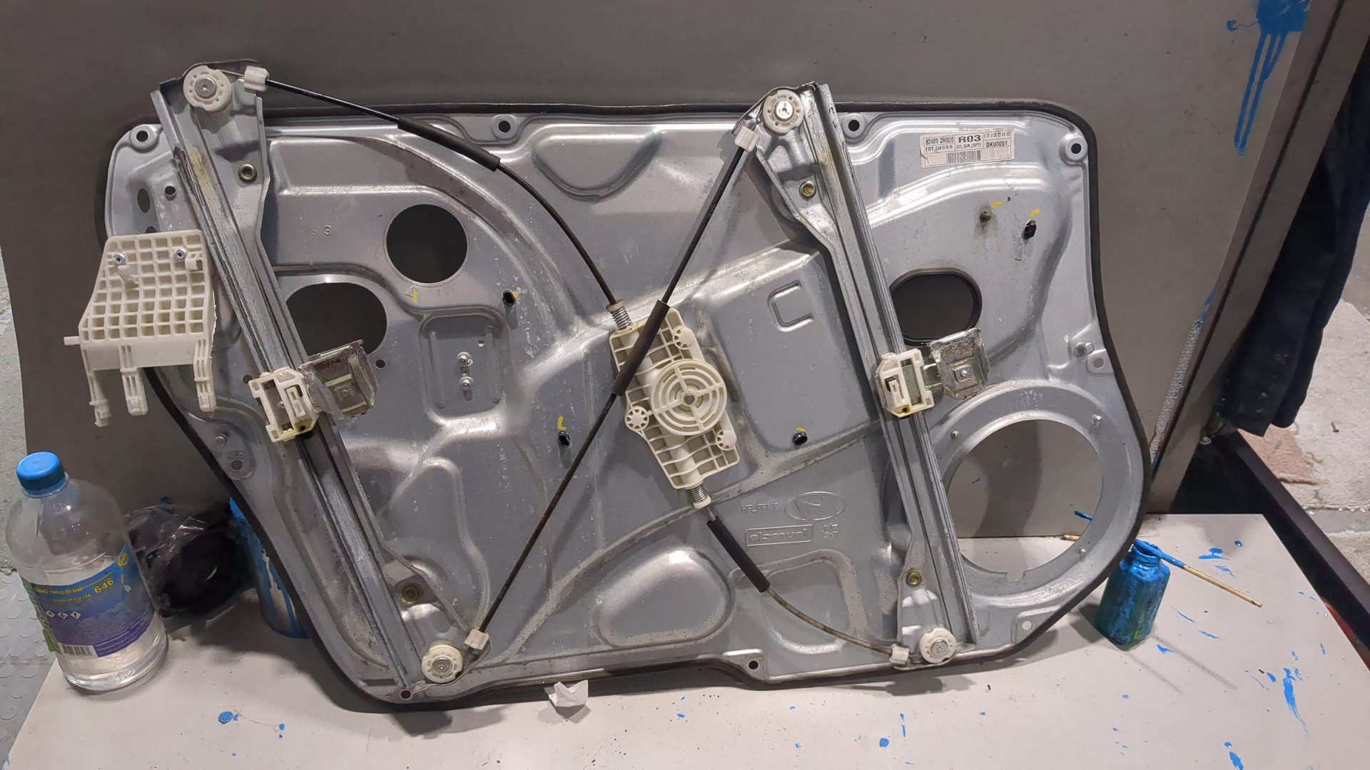 Стеклоподъемник электр. передний правый