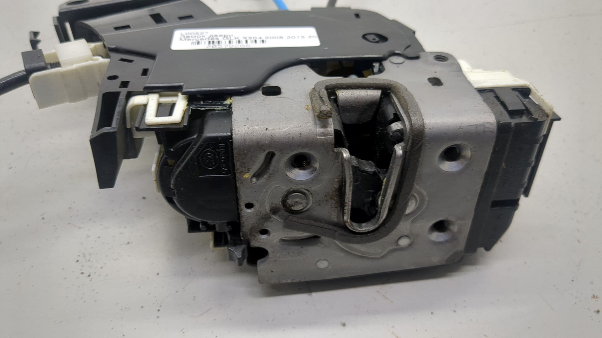 Замок двери задней правой