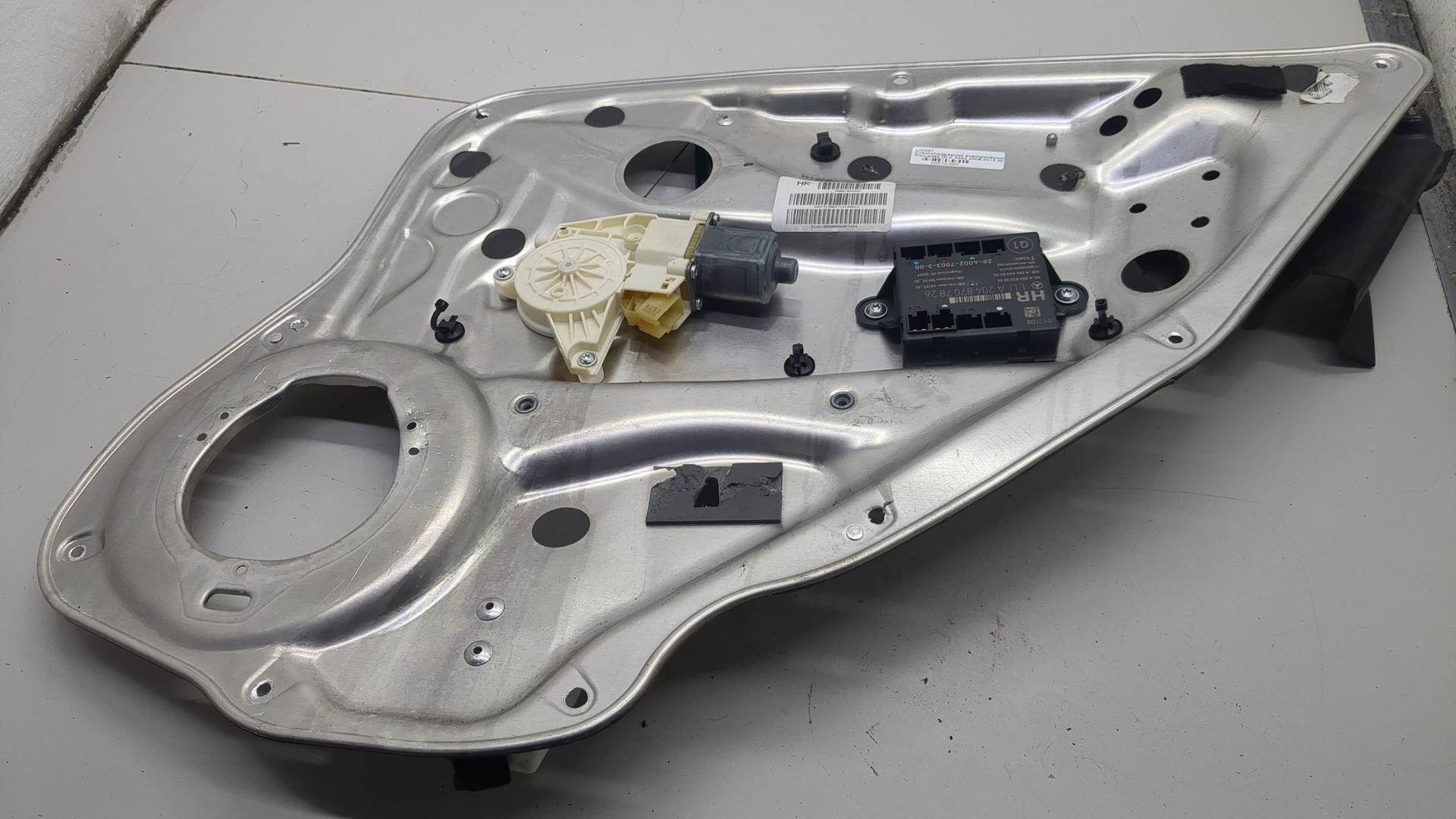 Стеклоподъемник электр. задний правый