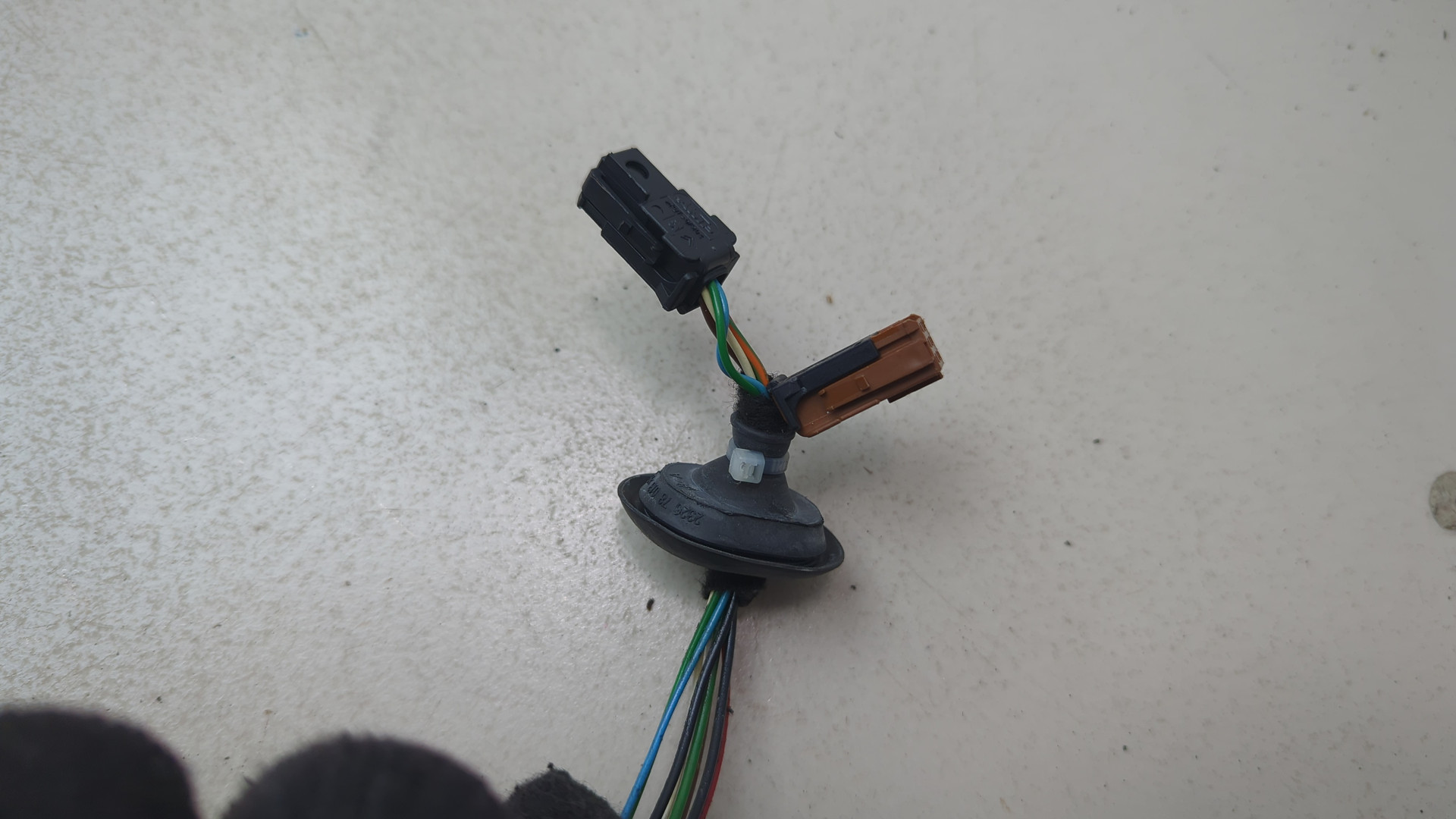 Зеркало правое электрическое