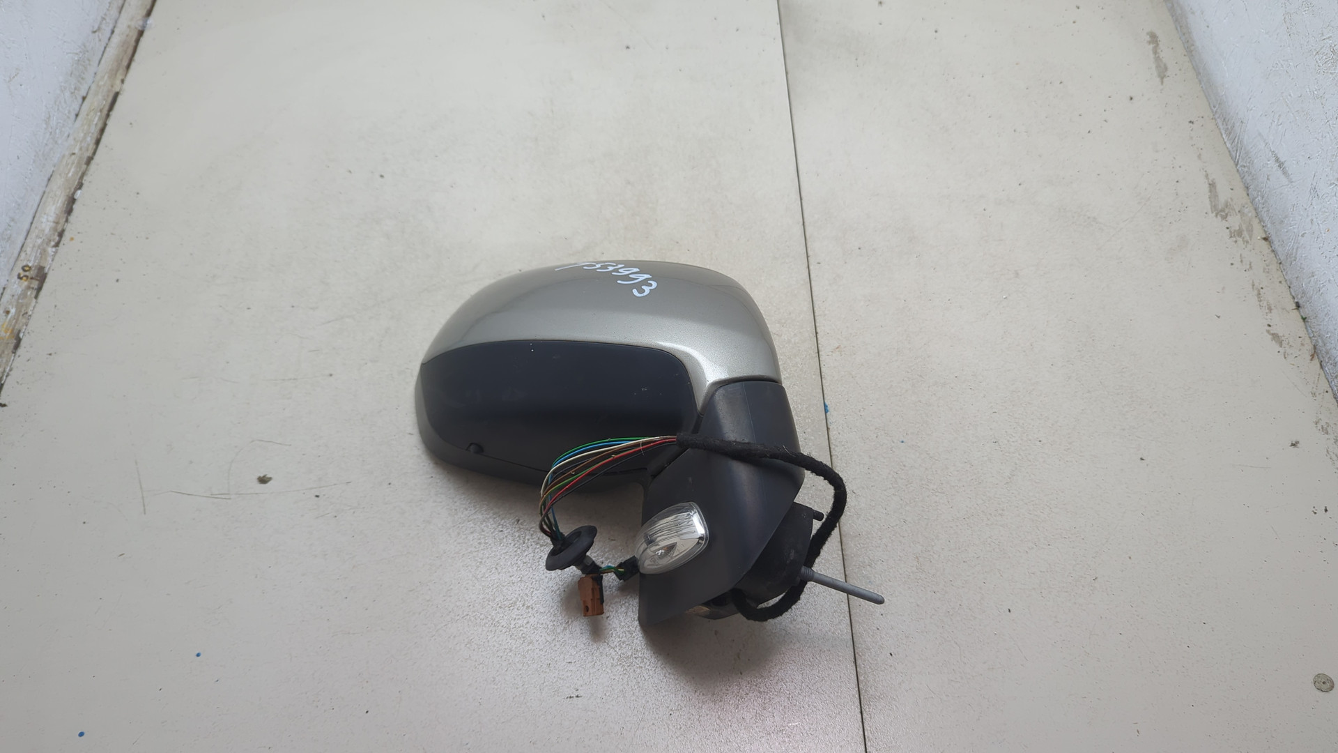 Зеркало правое электрическое