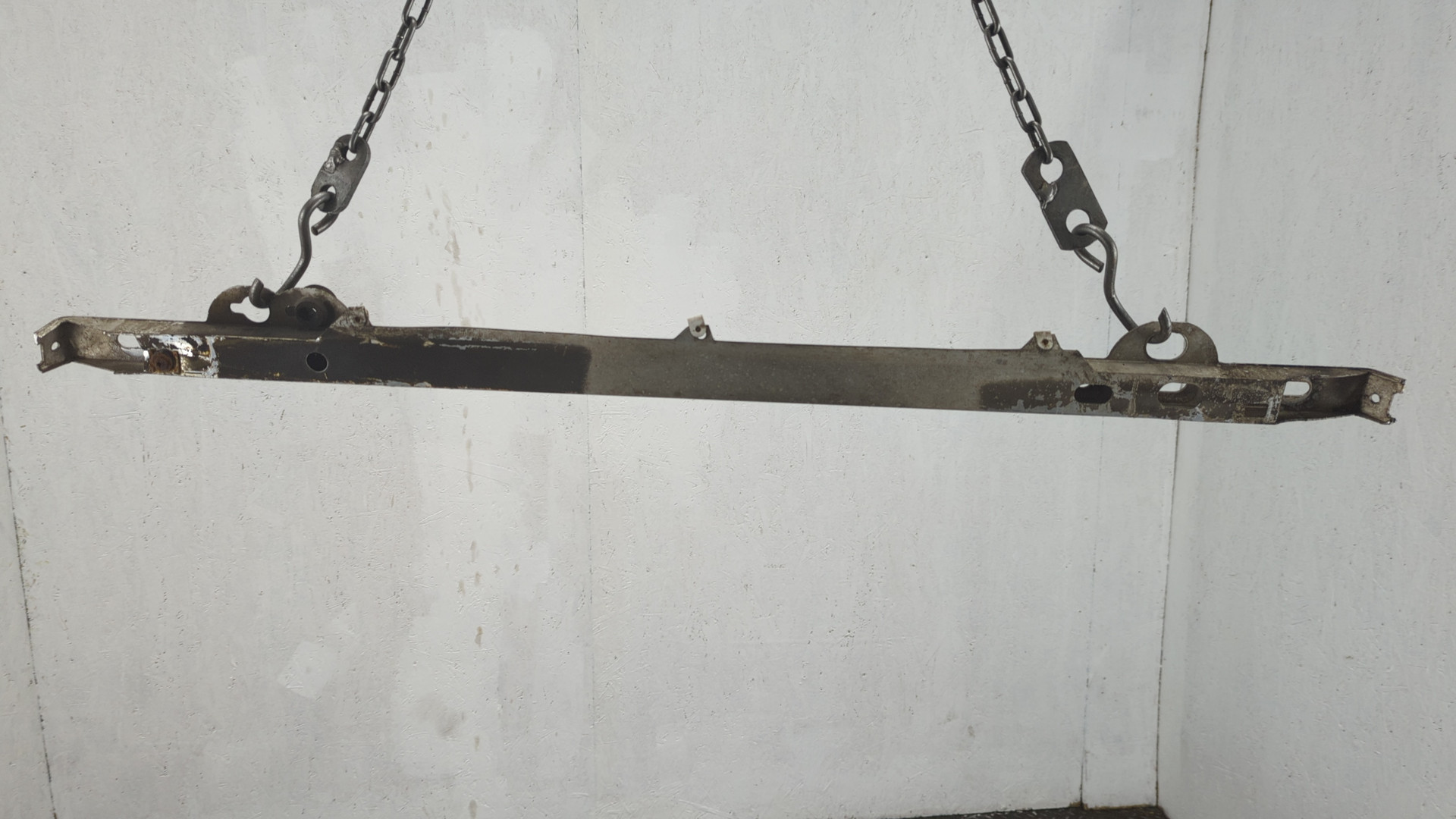 Балка подрадиаторная