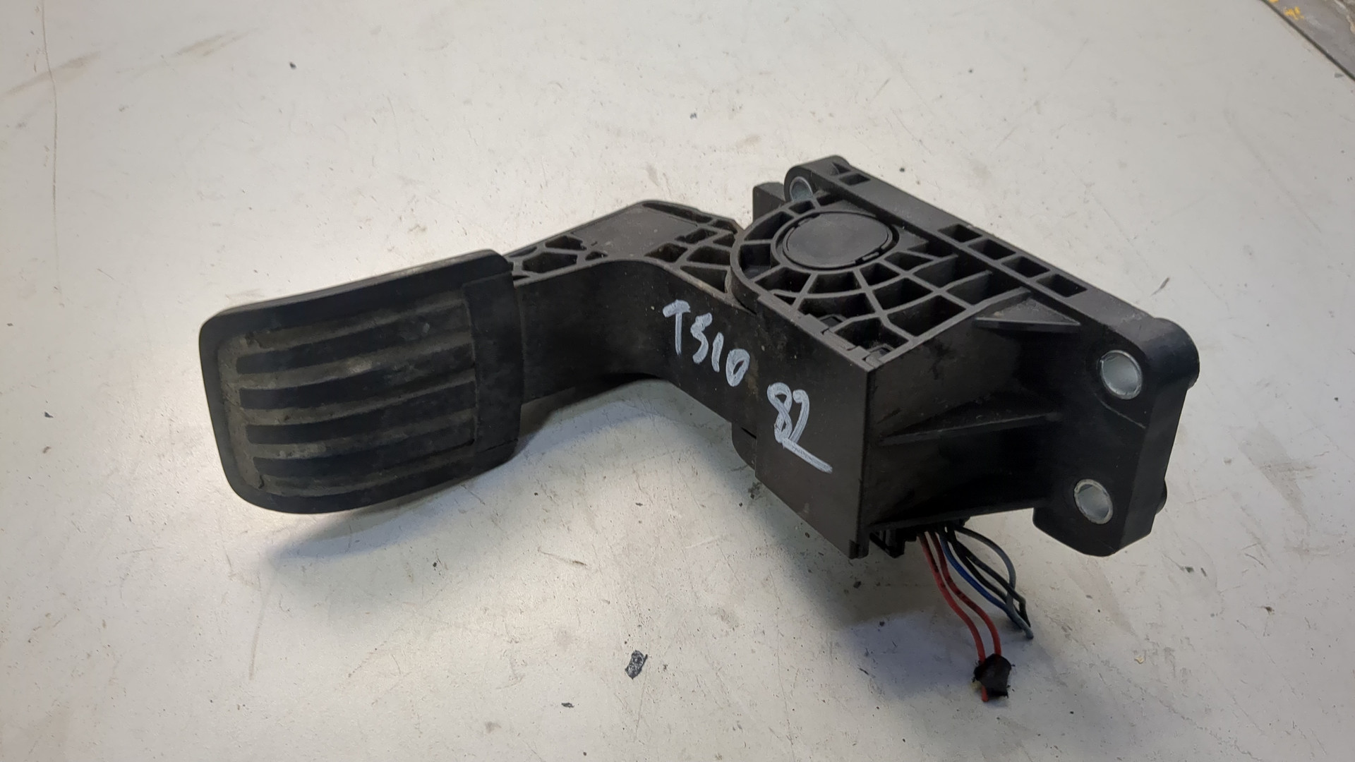 Педаль газа