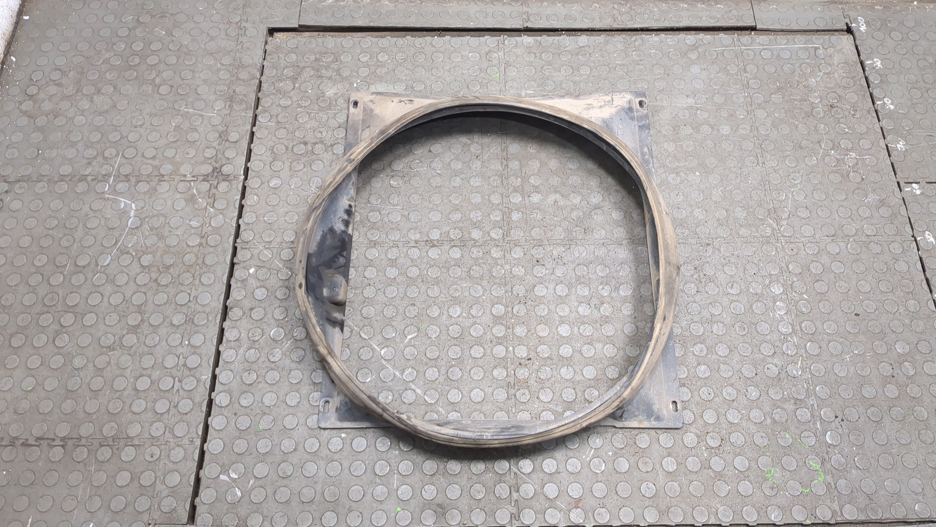 Диффузор вентилятора