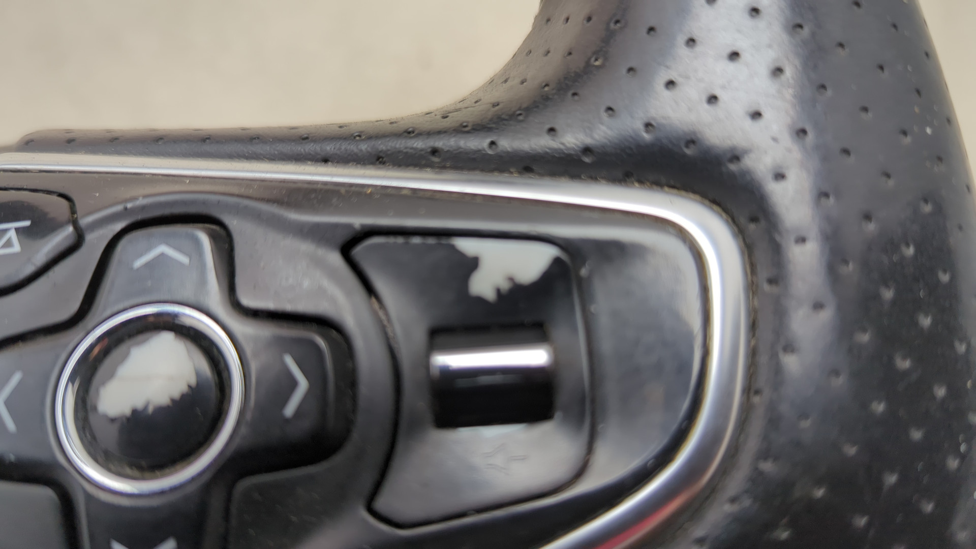 Рулевое колесо (руль)