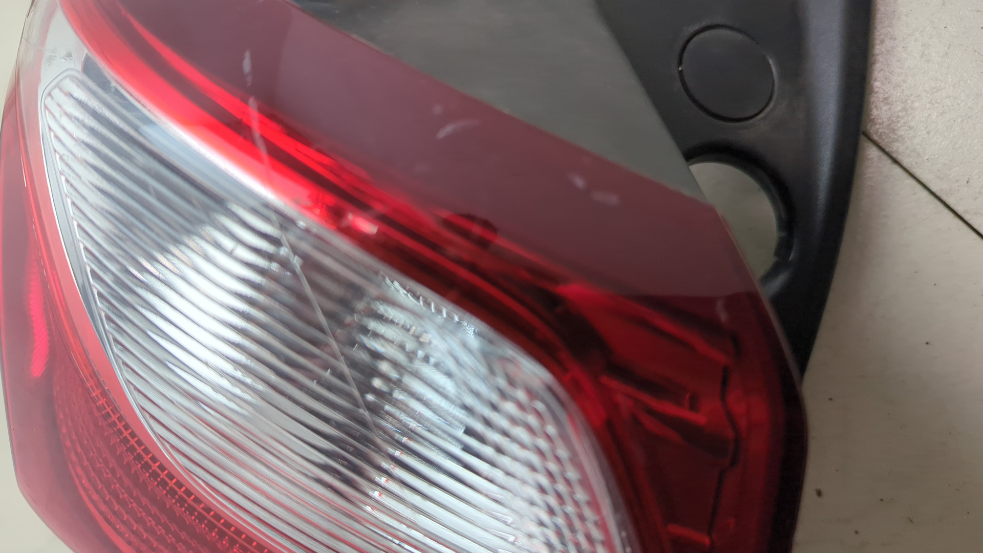 Фонарь задний левый