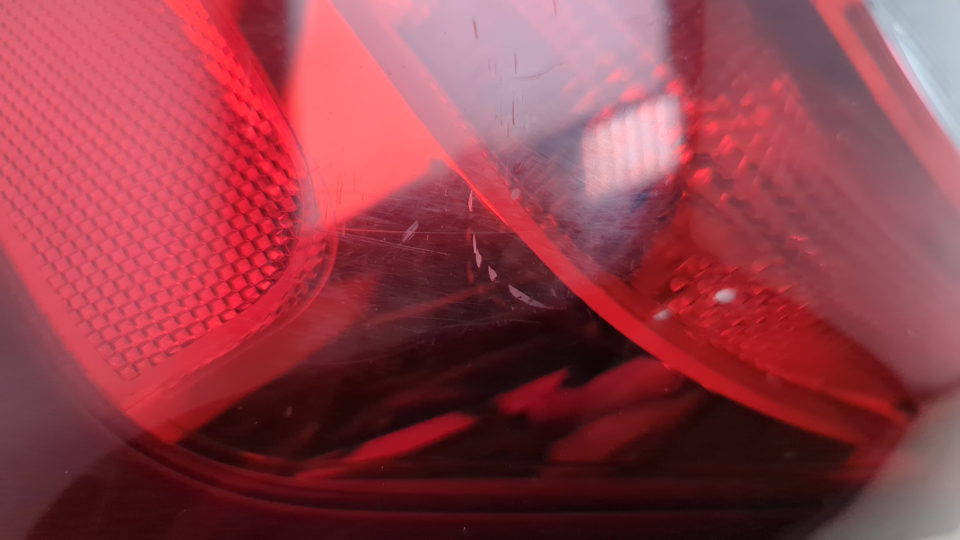 Фонарь задний левый