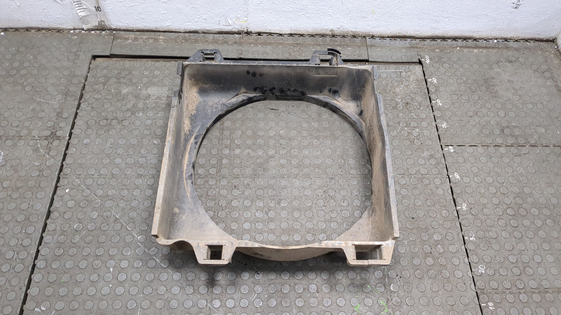 Диффузор вентилятора