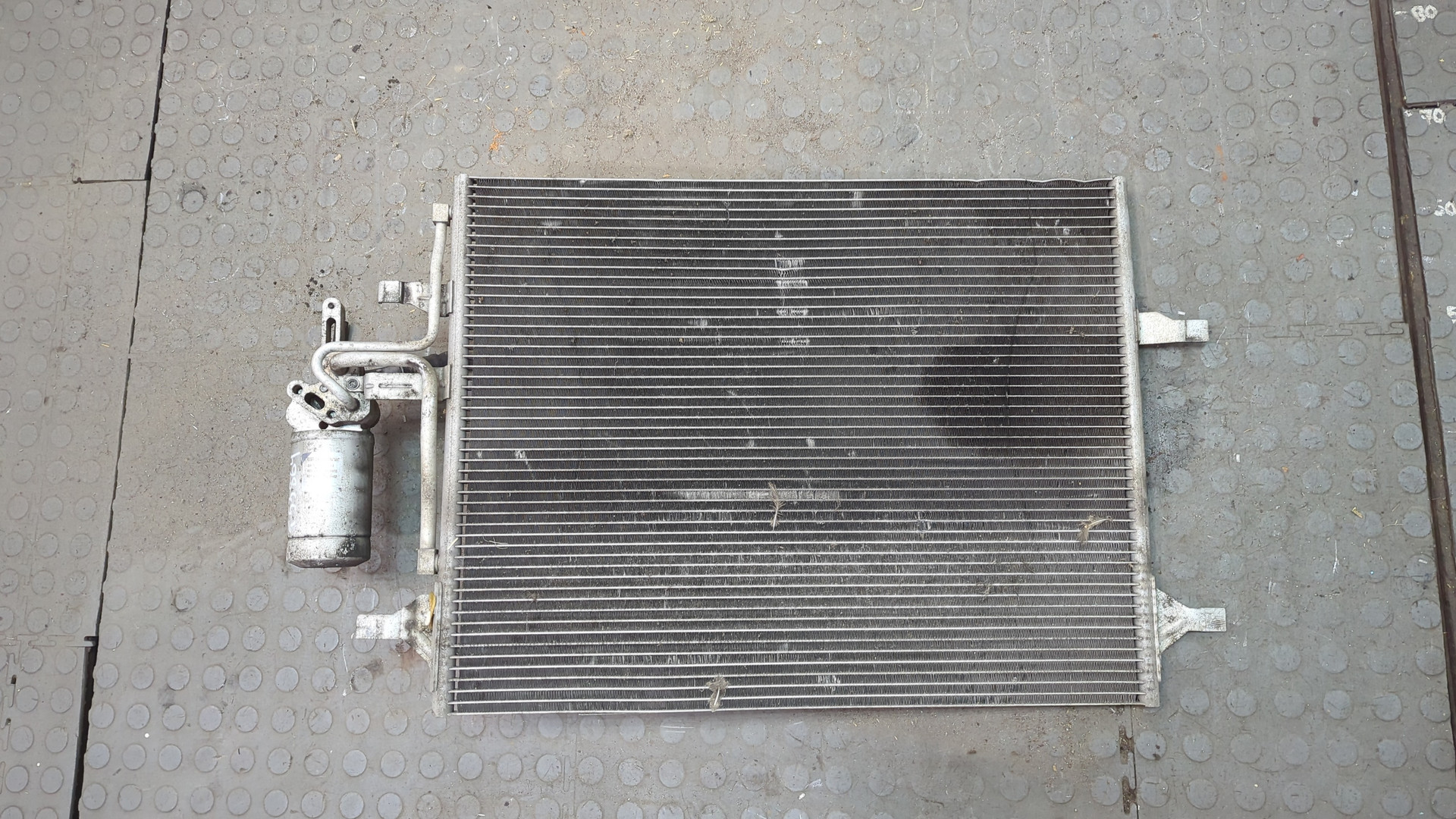 Радиатор кондиционера / конденсер