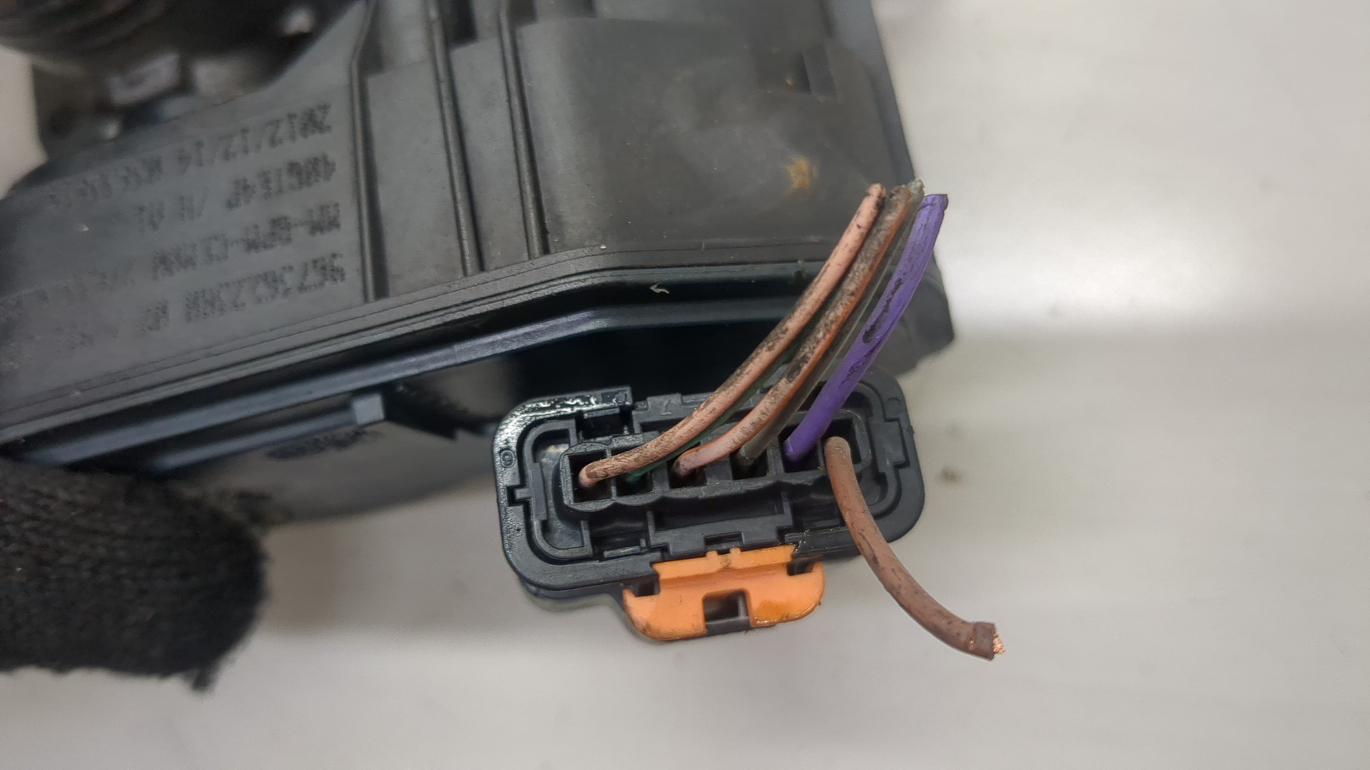 Заслонка дроссельная электрическая