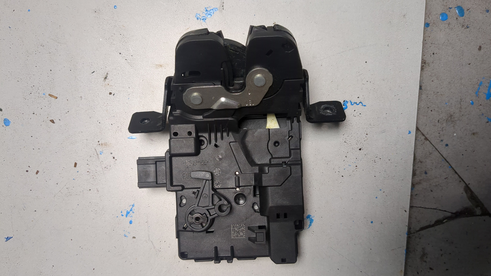 Замок багажника