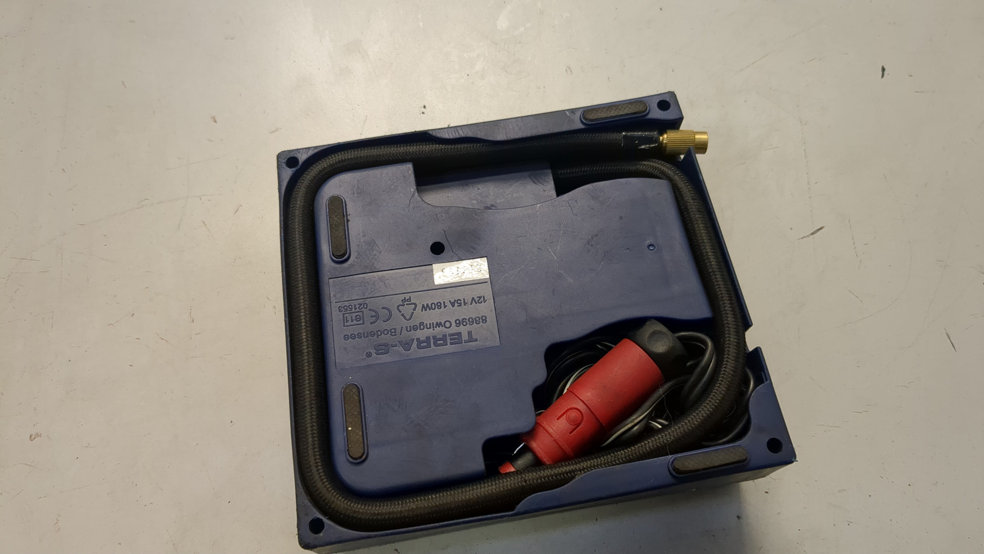 Компрессор подкачки колес