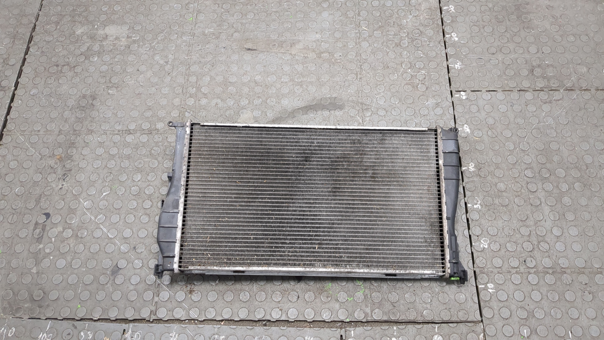 Радиатор охлаждения двигателя основной