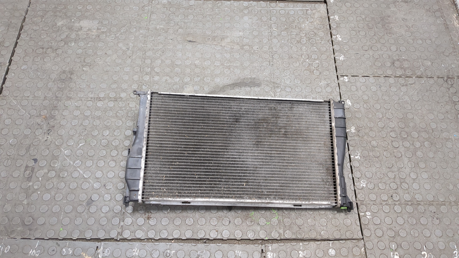 Радиатор охлаждения двигателя основной