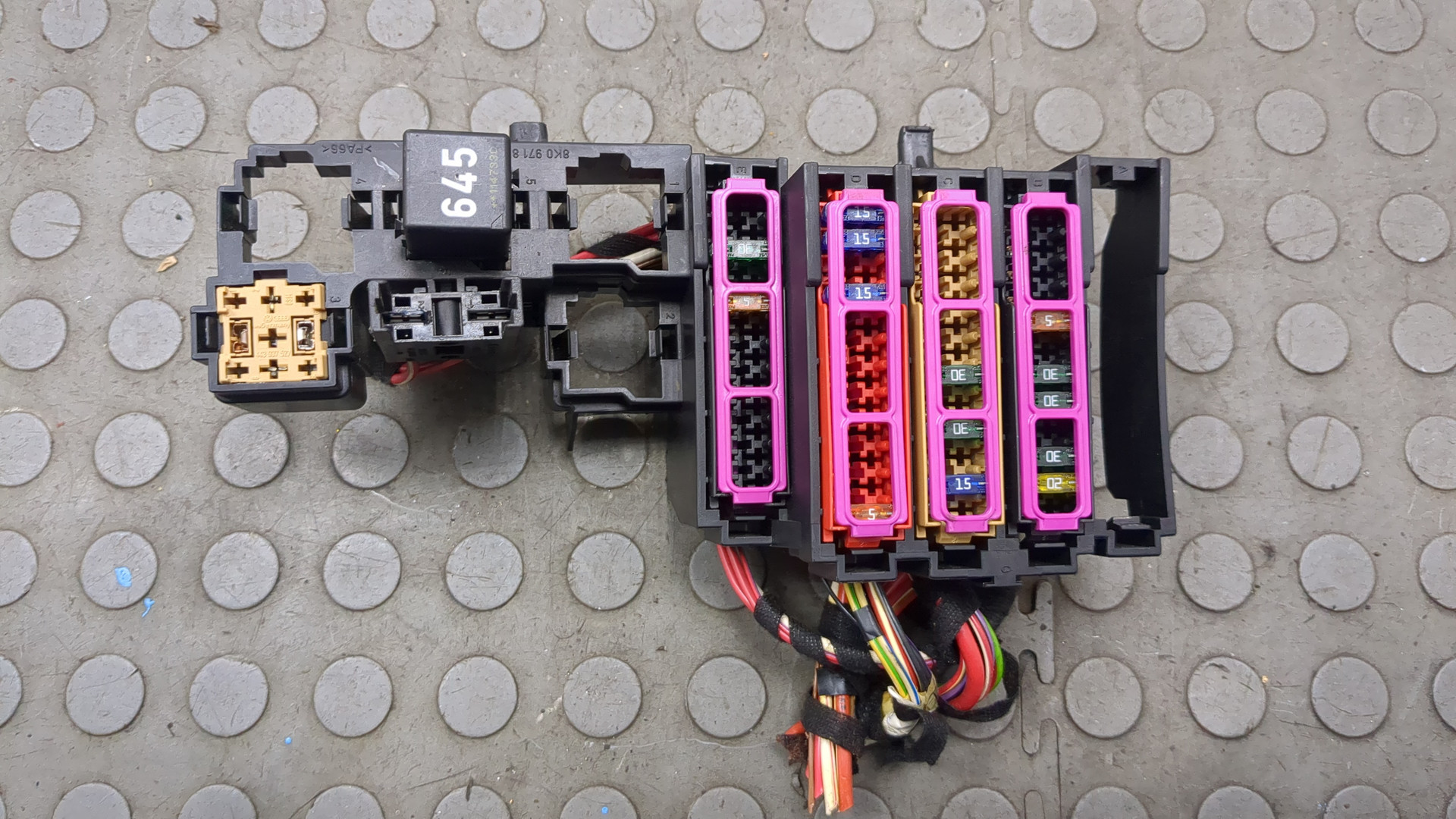 Блок предохранителей