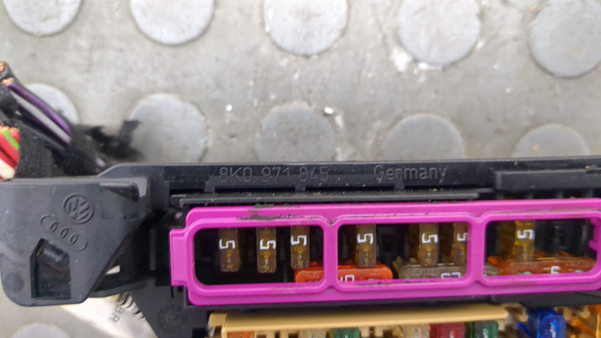 Блок предохранителей