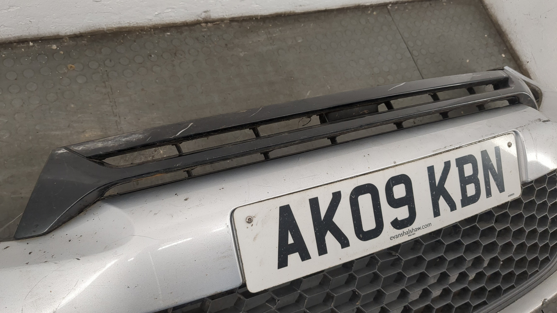 Бампер передний